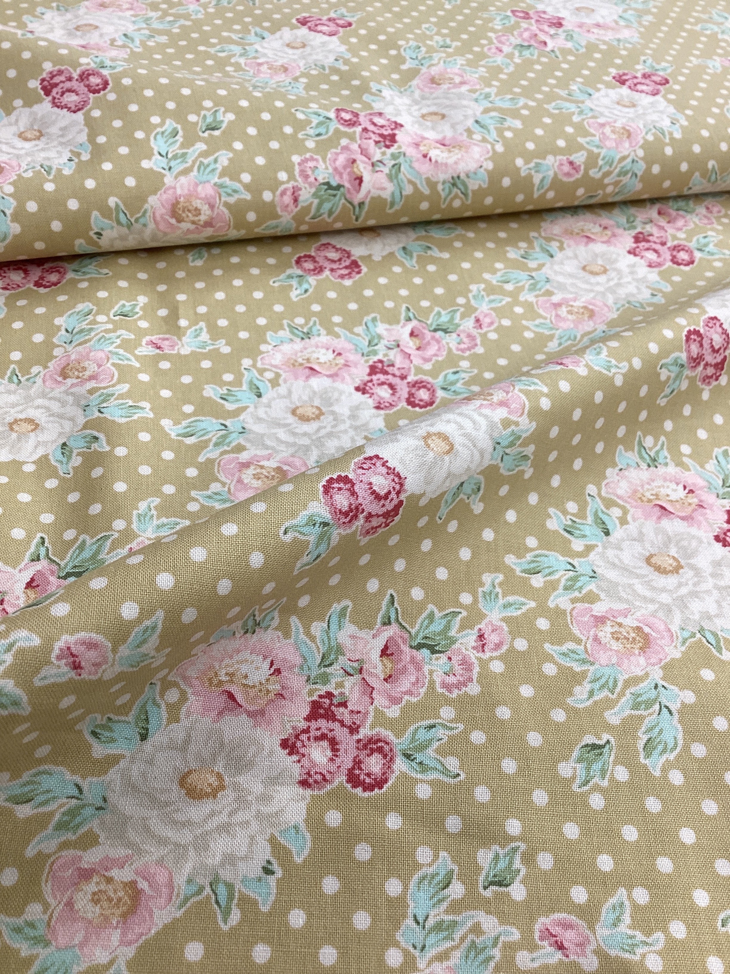 Cybill Tan Yellow 4808404 | Tilda Quilt Collection - 1/2 metre