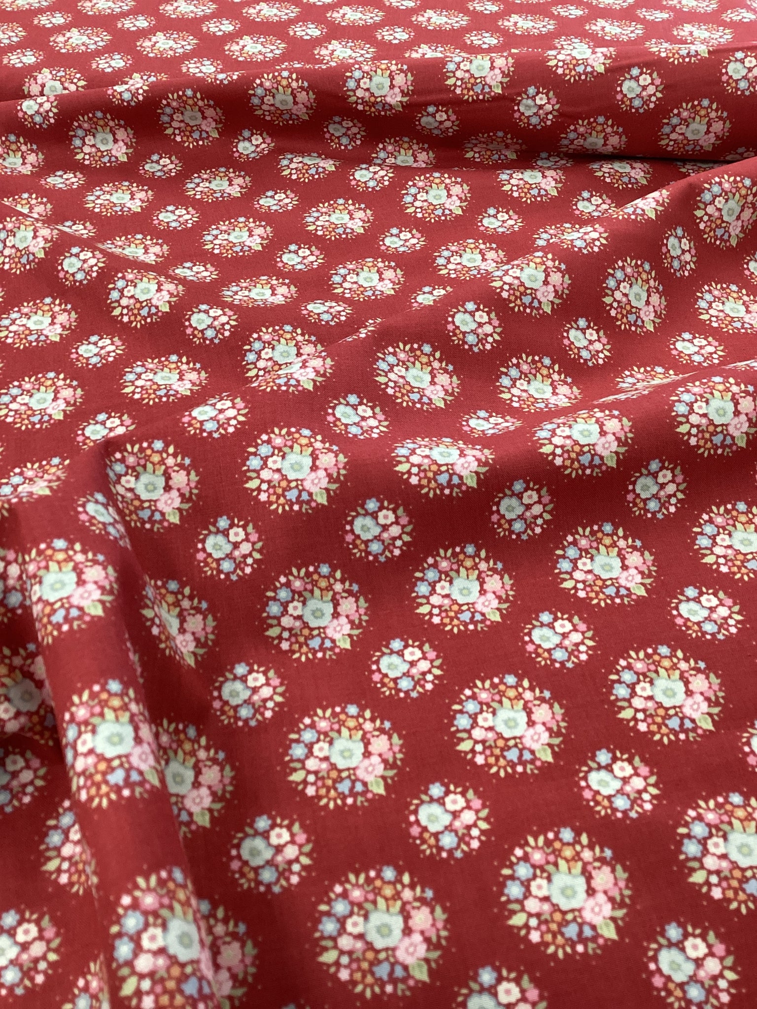 Thula Carmine Red 481001 | Tilda Quilt Collection - 1/2 metre