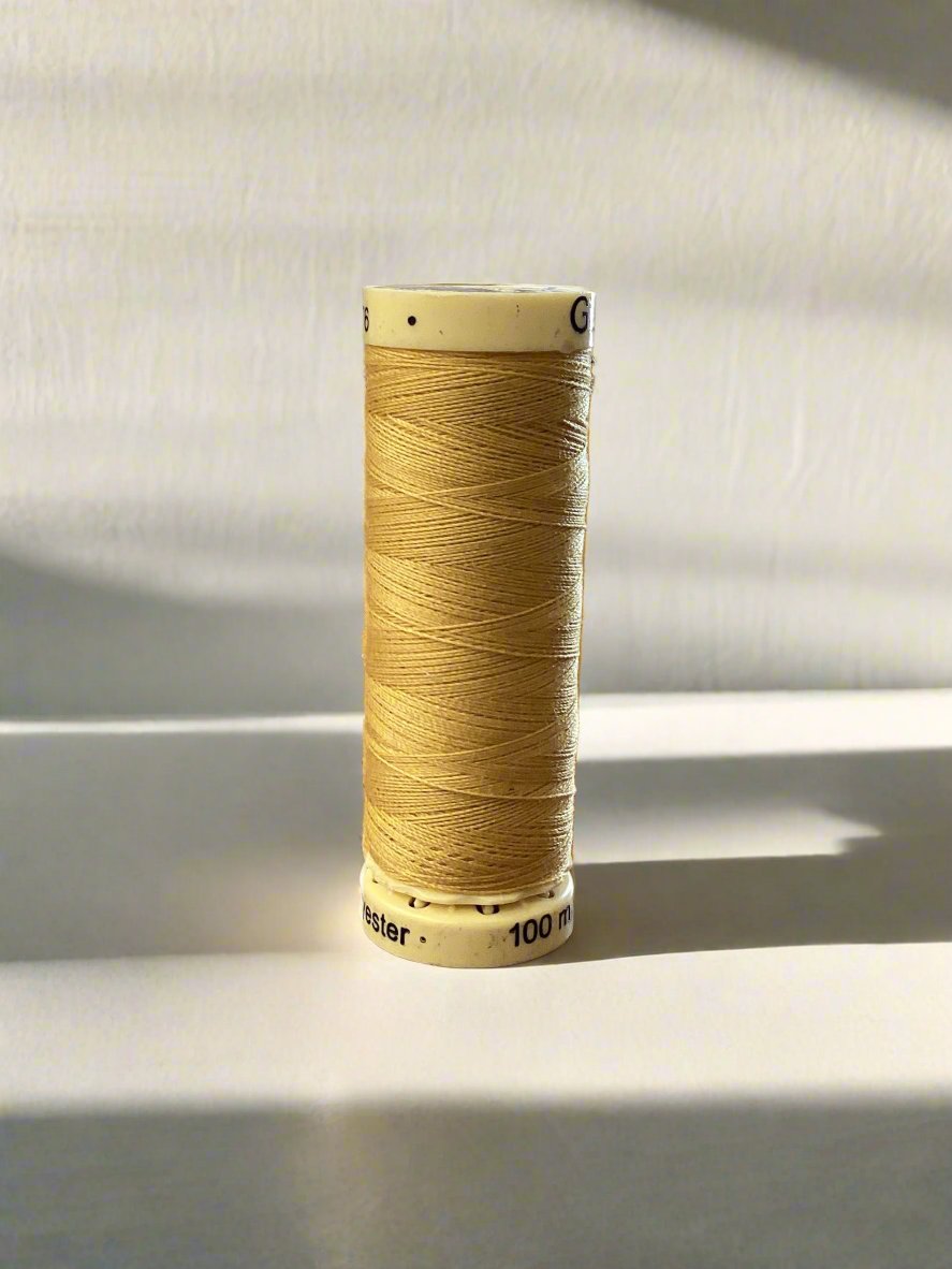 Gutermann Polyester Sew-all Thread 100 m - Col.488