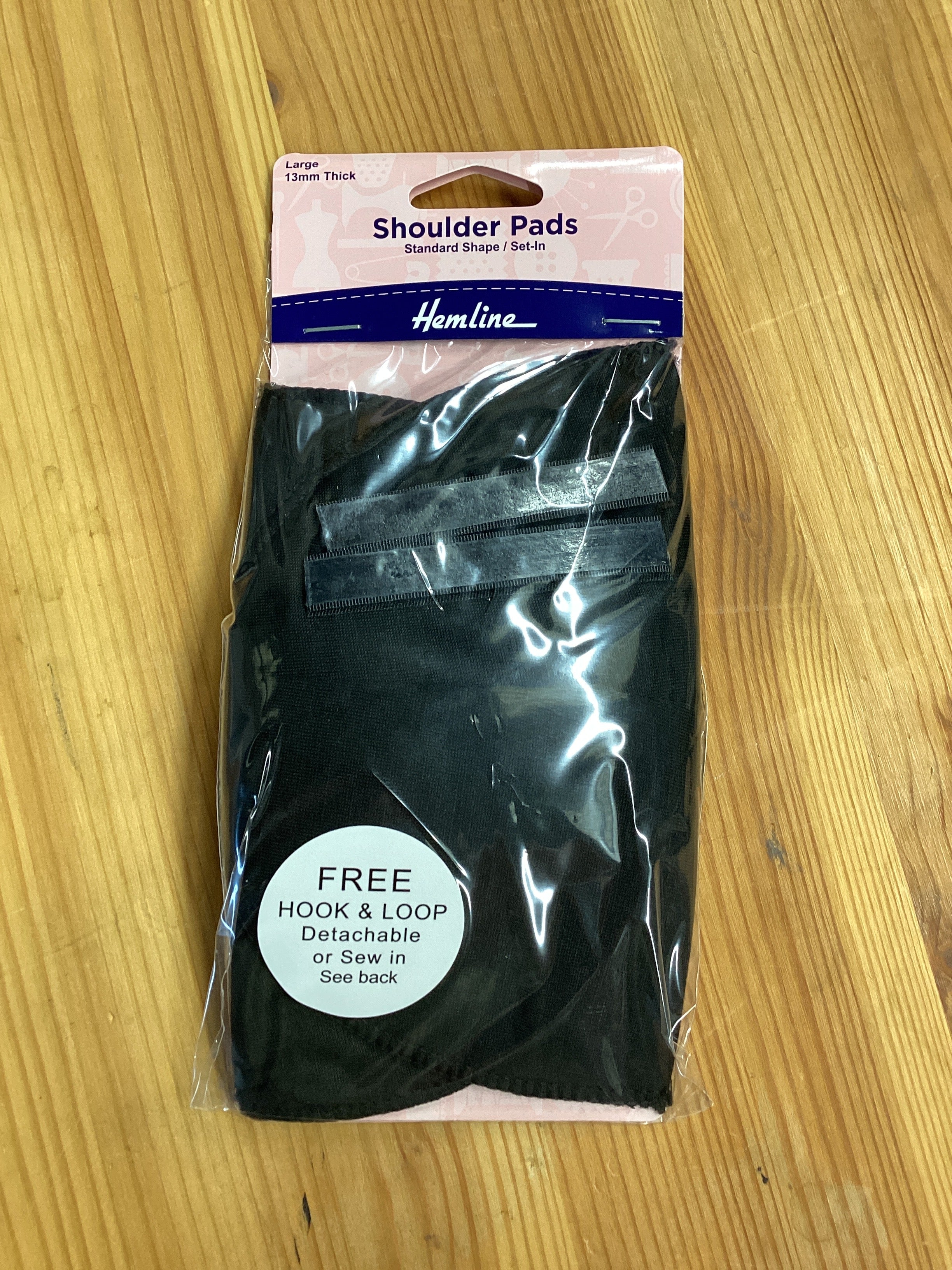 Hemline Shoulder Pads Set-In Large Black