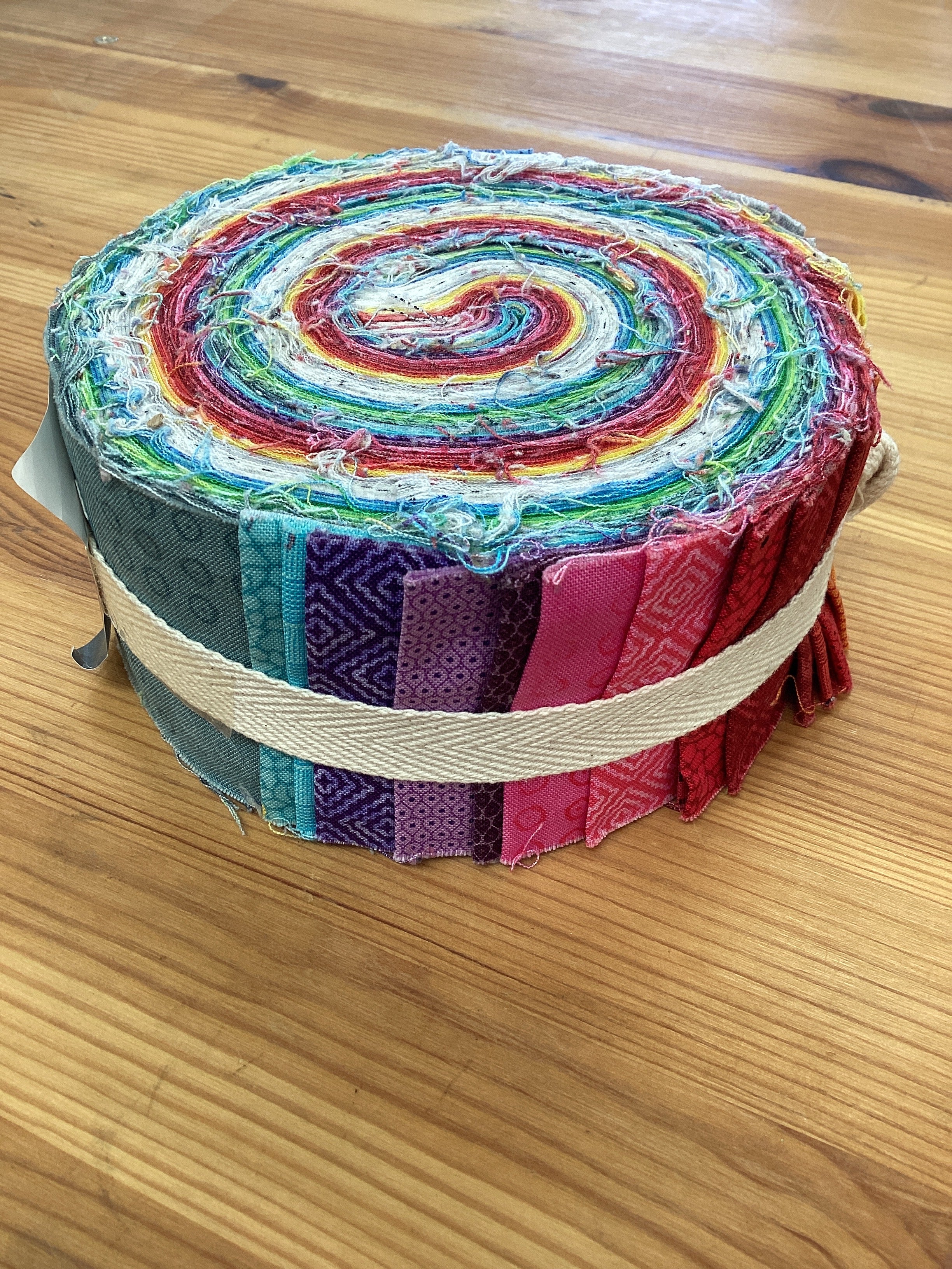 Pop Quilters Basic Harmony SP4520-2 Bright | Stof Jelly Roll