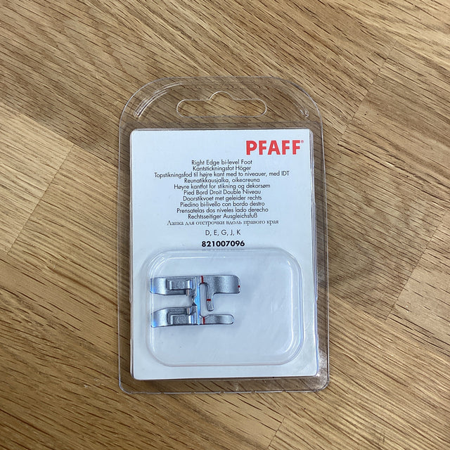 Pfaff Right Edge Bi-Level Foot for IDT | 821007096