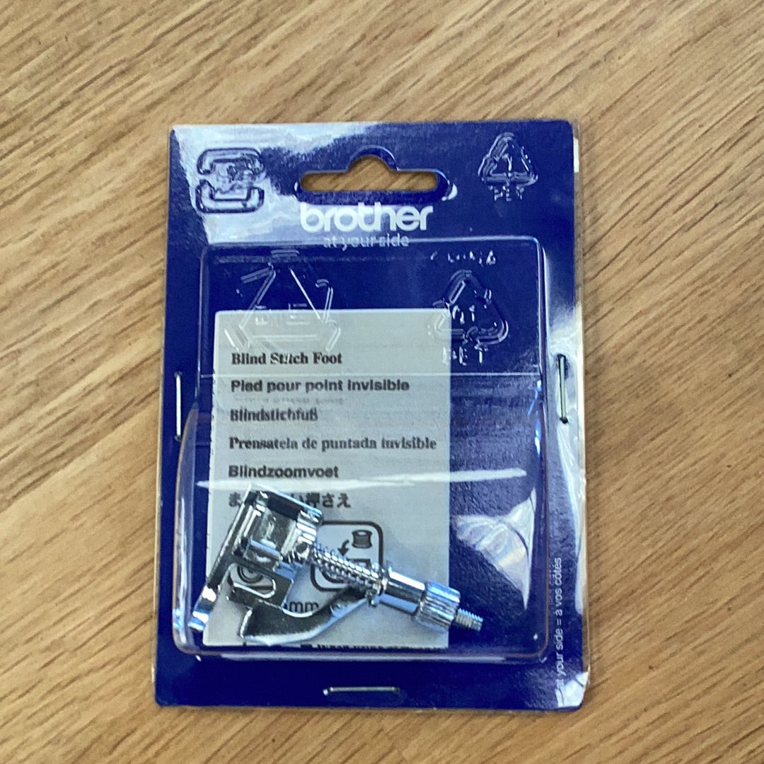 Blind Stitch Foot (XG6617-001) (F018N)