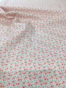 Flowerfield Red 100017 LemonTree Collection | Tilda Quilt Collection - 1/2 metre