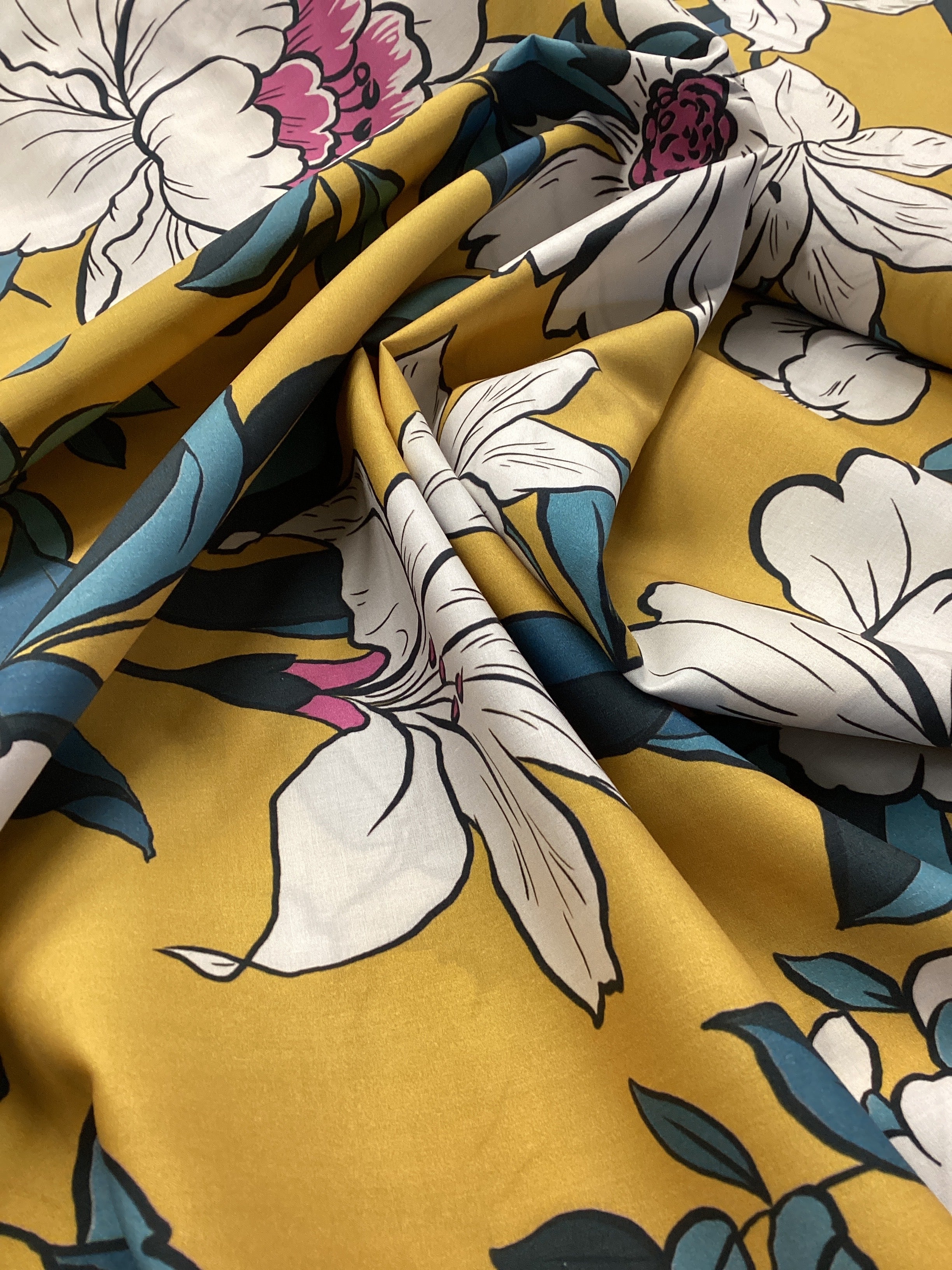 Coleman Bouquet 436 Cotton Lawn | McElroy Fabric - 1 Metre