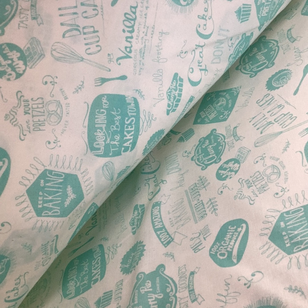 1220 Retro Bake Words The Henley Studio Mint | Makower UK - 1/2 metre