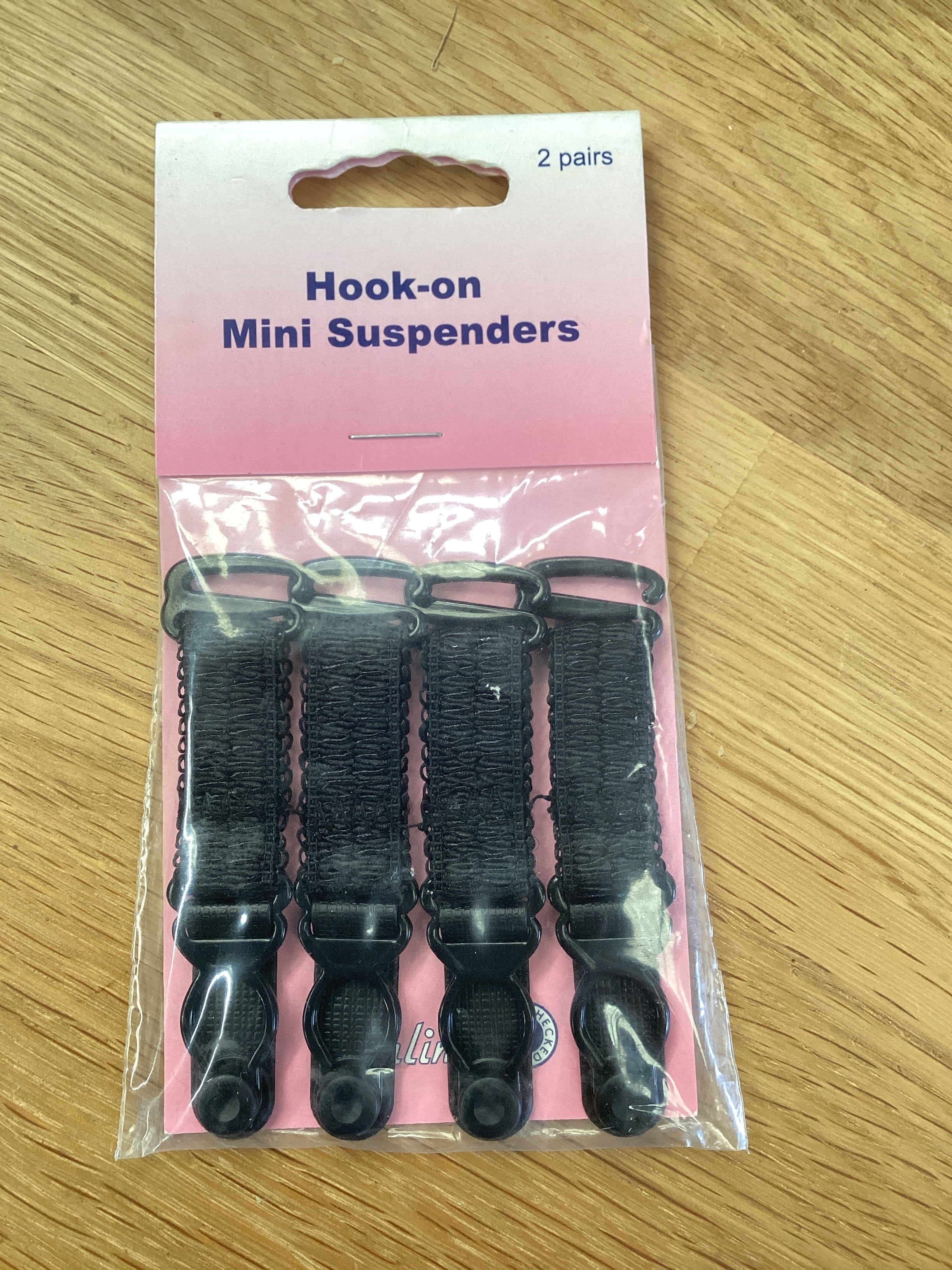 Hemline Hook-on Mini Suspenders: Black