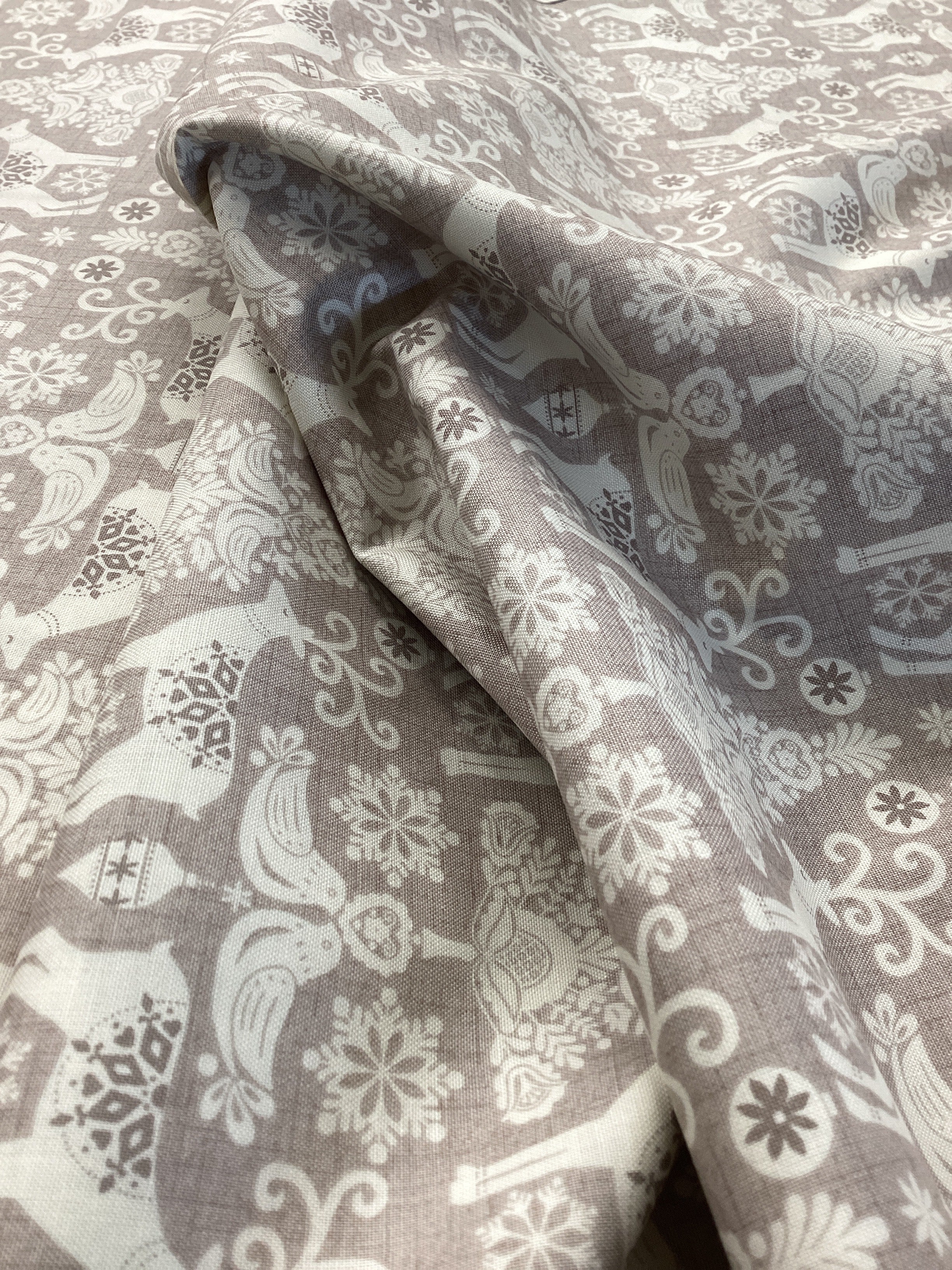 X061 1476 Scandi 2 Reindeer The Henley Studio | Makower - 1/2 Metre
