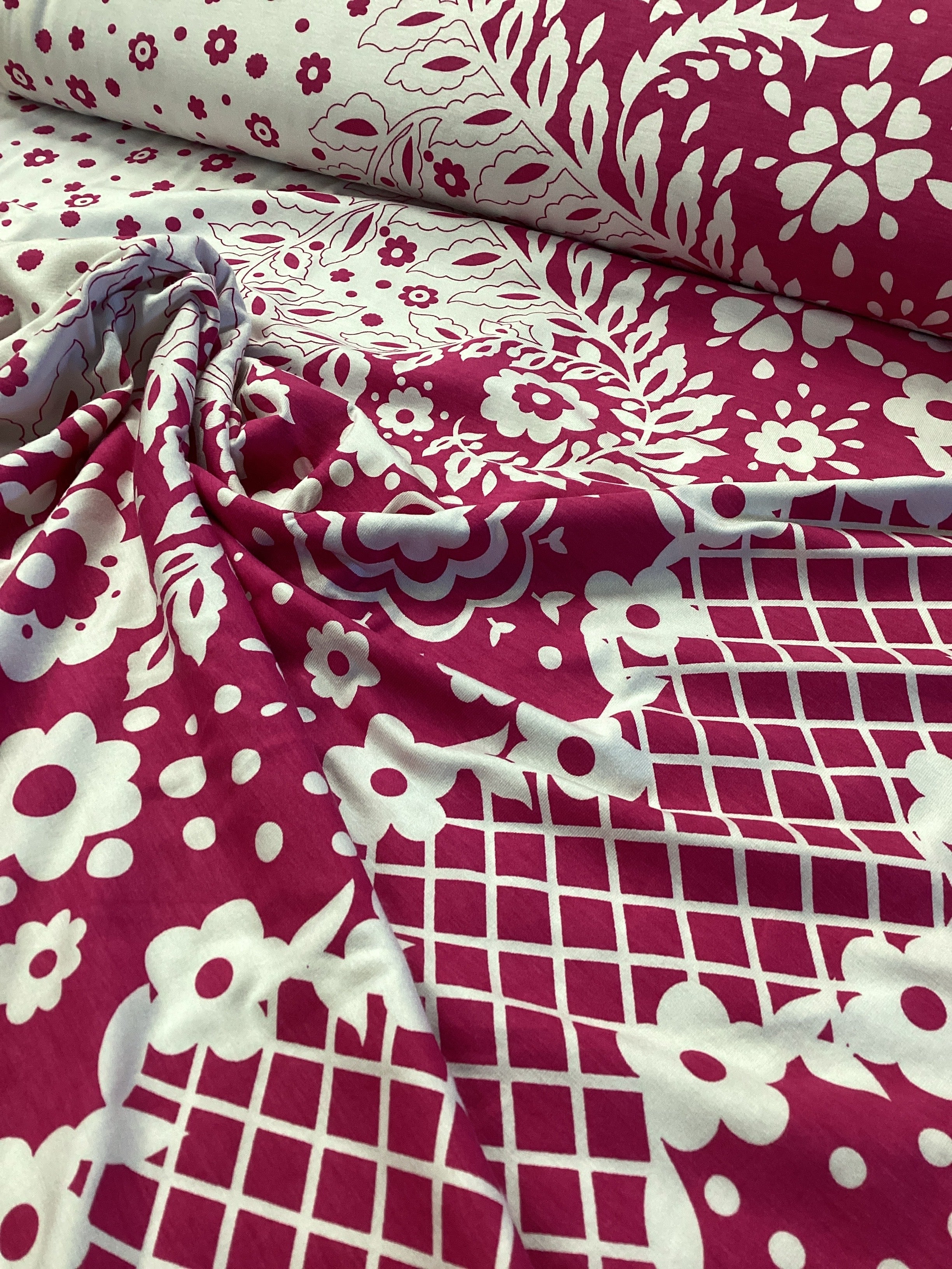 Pink Flowers on White PS5927 | RS Textiles Fabric - 1 Metre