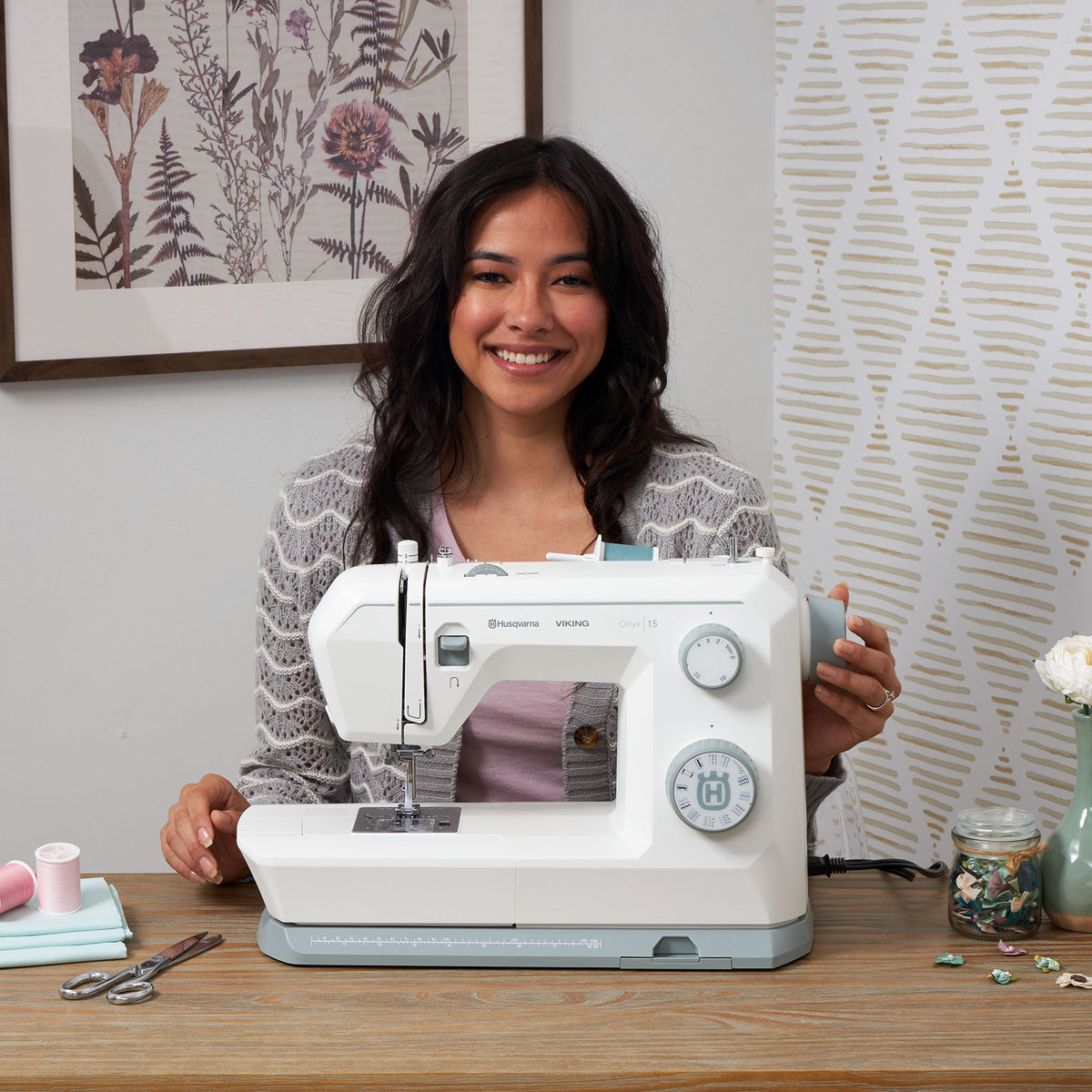 HUSQVARNA VIKING ONYX 15 Sewing Machine