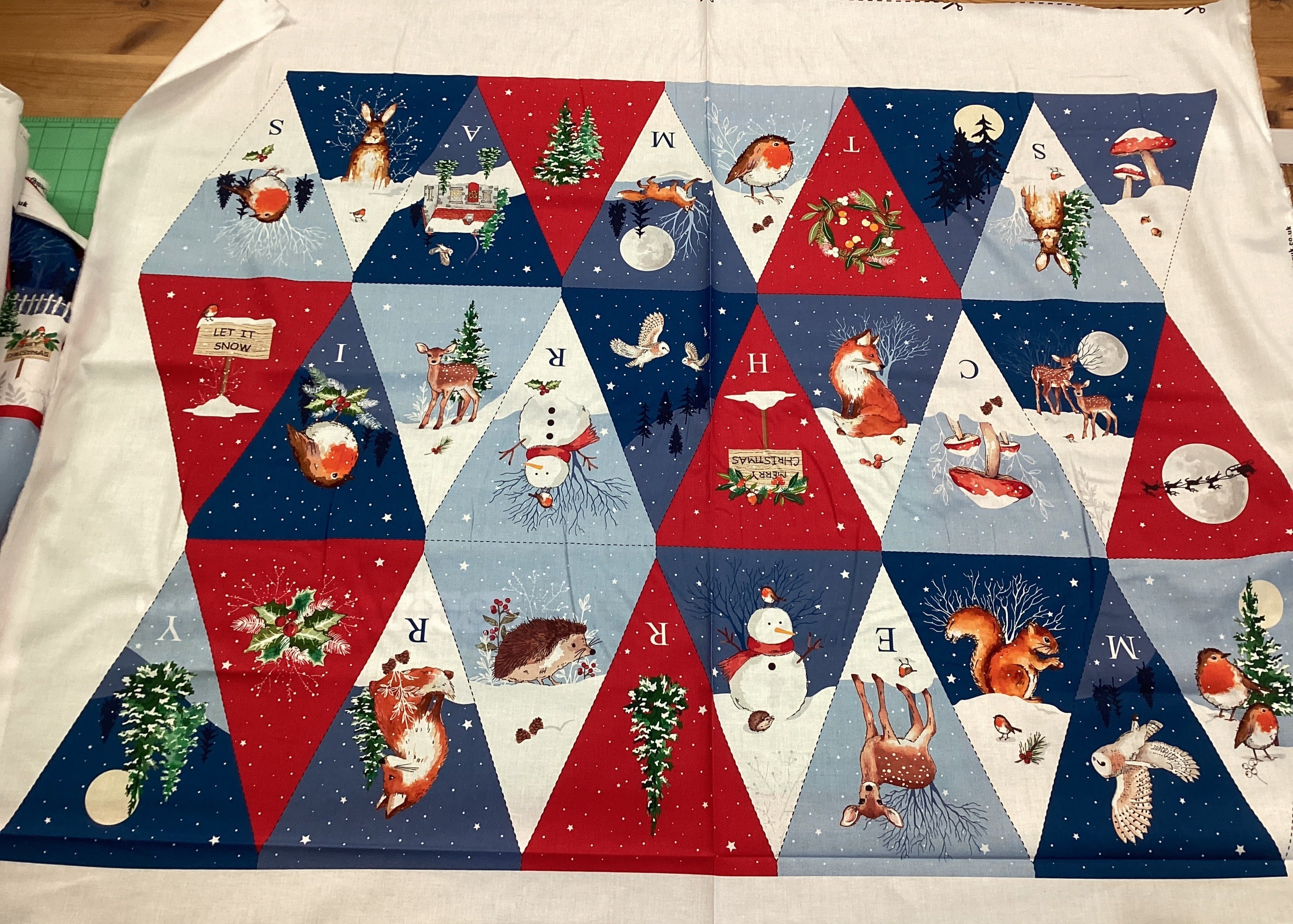 XP054 Christmas Eve Bunting Panel 81790 | Nutex