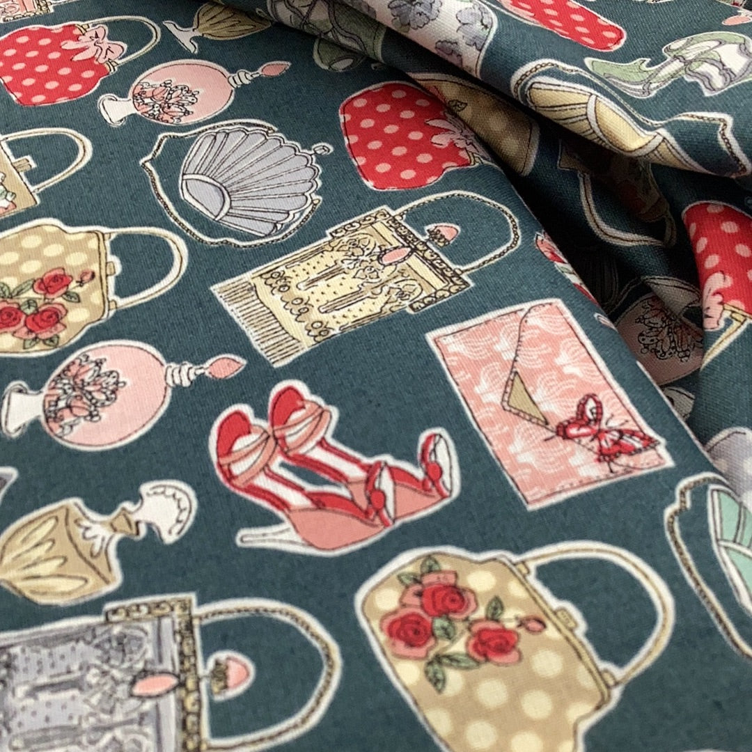1317 Temptations Handbags | The Henley Studio Makower - 1/2 metre