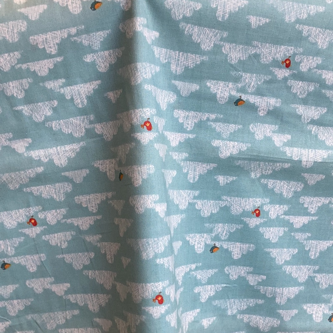 1206 Jungle birds on Clouds The Henley Studio | Makower UK - 1/2 metre