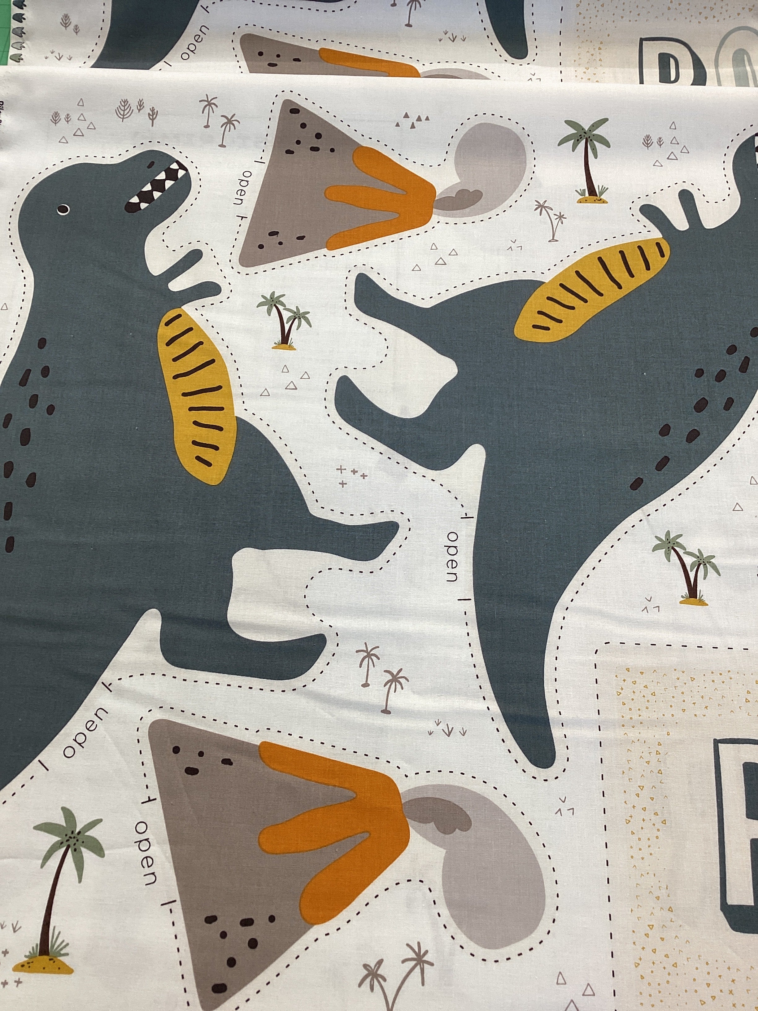 Fossil Rim by Deena Rutter P3162 | Riley Blake - Panel