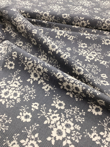 Tilda 110 Libby Dark Slate 481251 | Tilda Quilt Collection - 1/2 metre