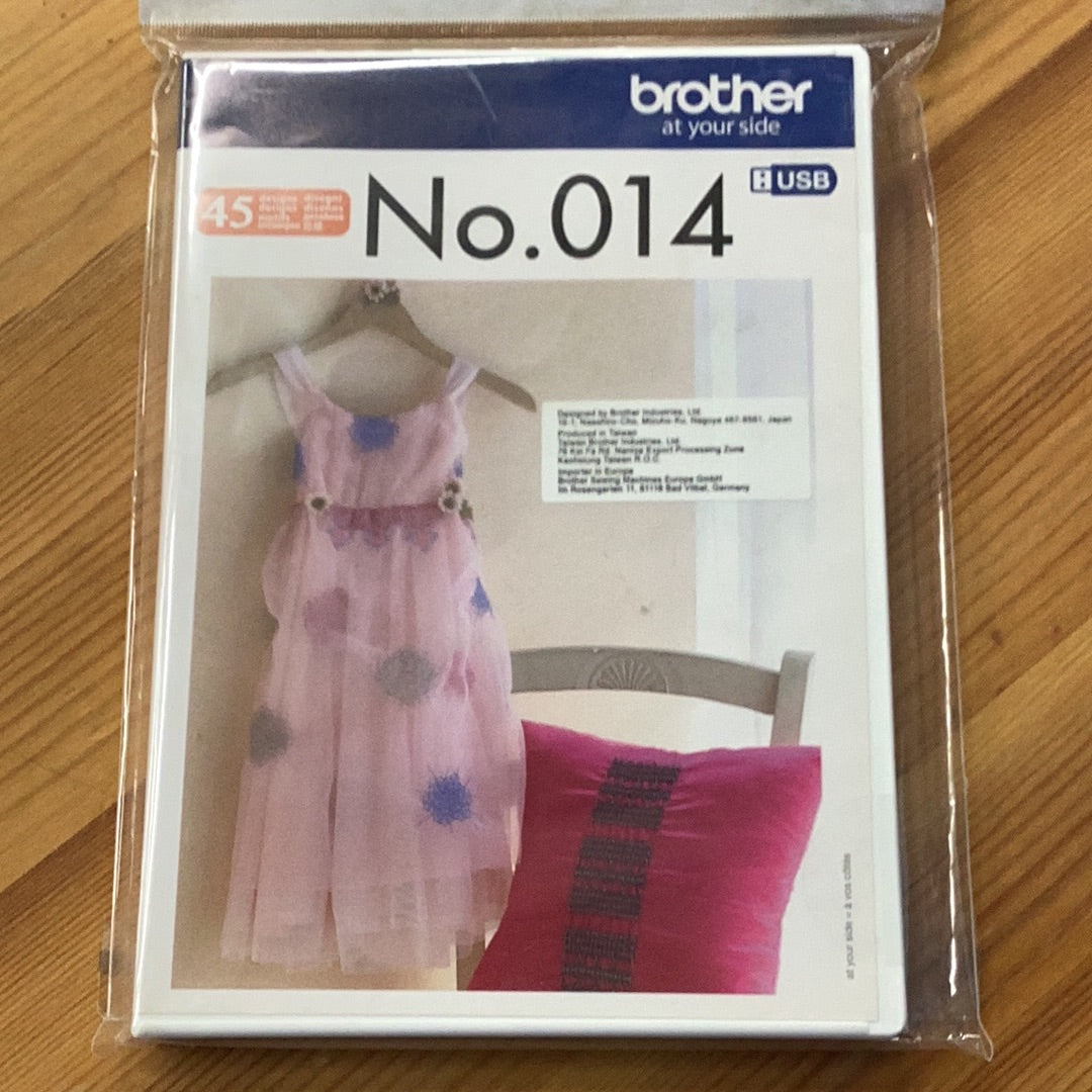 Brother BLECUSB14 Faux Smocking embroidery design USB packaging