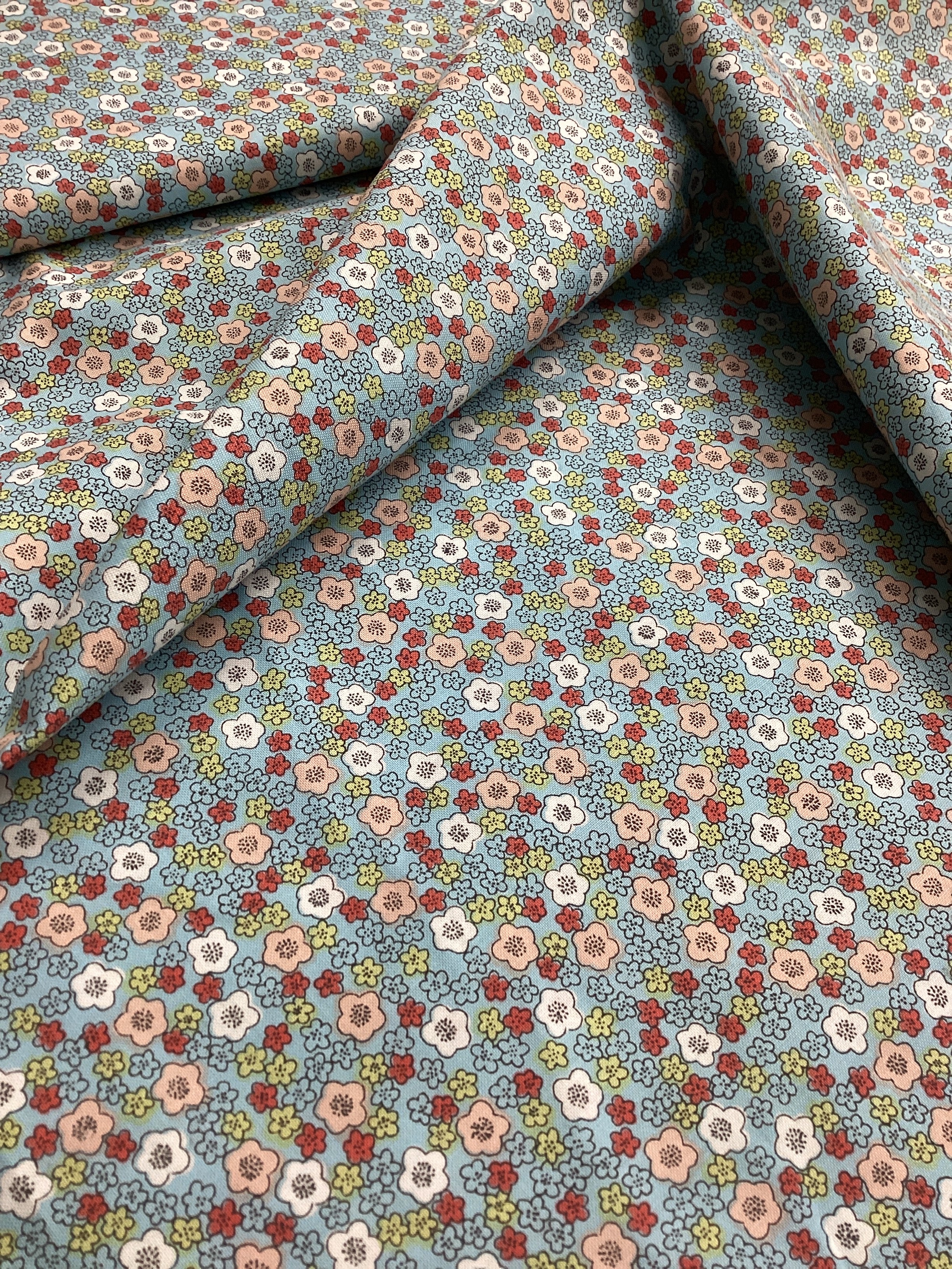Flo's Little Flowers D# FLO5 C#2 | Lewis & Irene - 1/2 metre