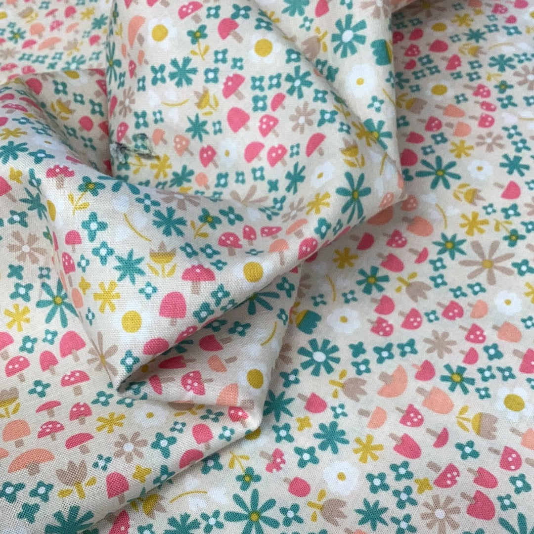 Goldilocks C5714 Cream -Riley Blake- DA17 - 1/2 Metre