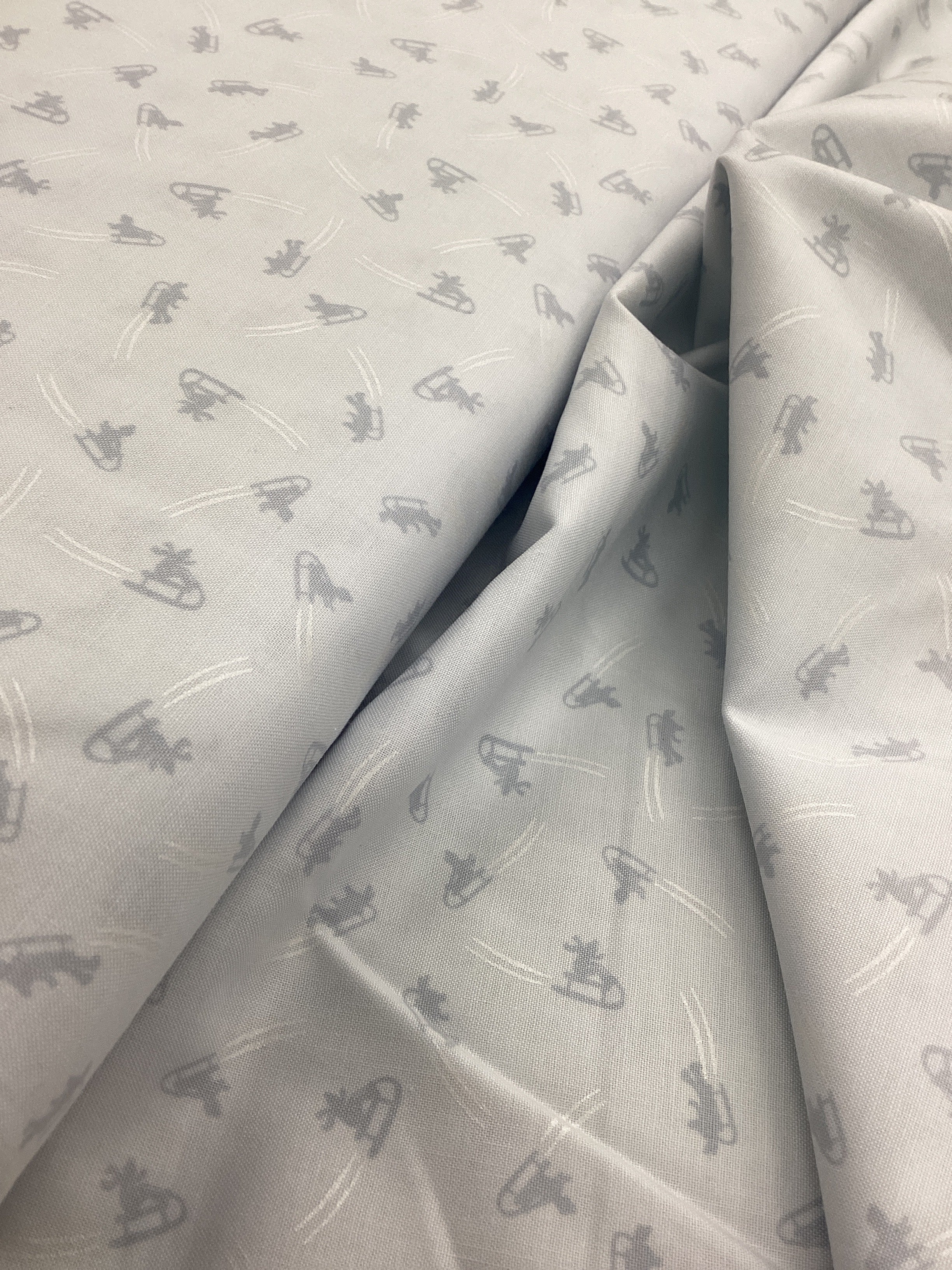 X023 Snowy Day D# C37 | Makower - 1/2 Metre