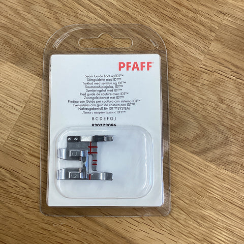 Seam Guide Foot with IDT system | Pfaff Feet