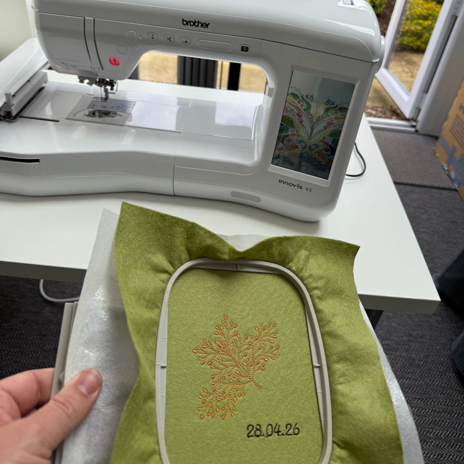 Brother Innovis V3 with PE10 | Pre-Loved Machine & Software