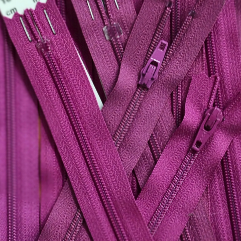 YKK Nylon Dress and Skirt Zip 41cm 16inch: Fuchsia (299) ZS3\A6