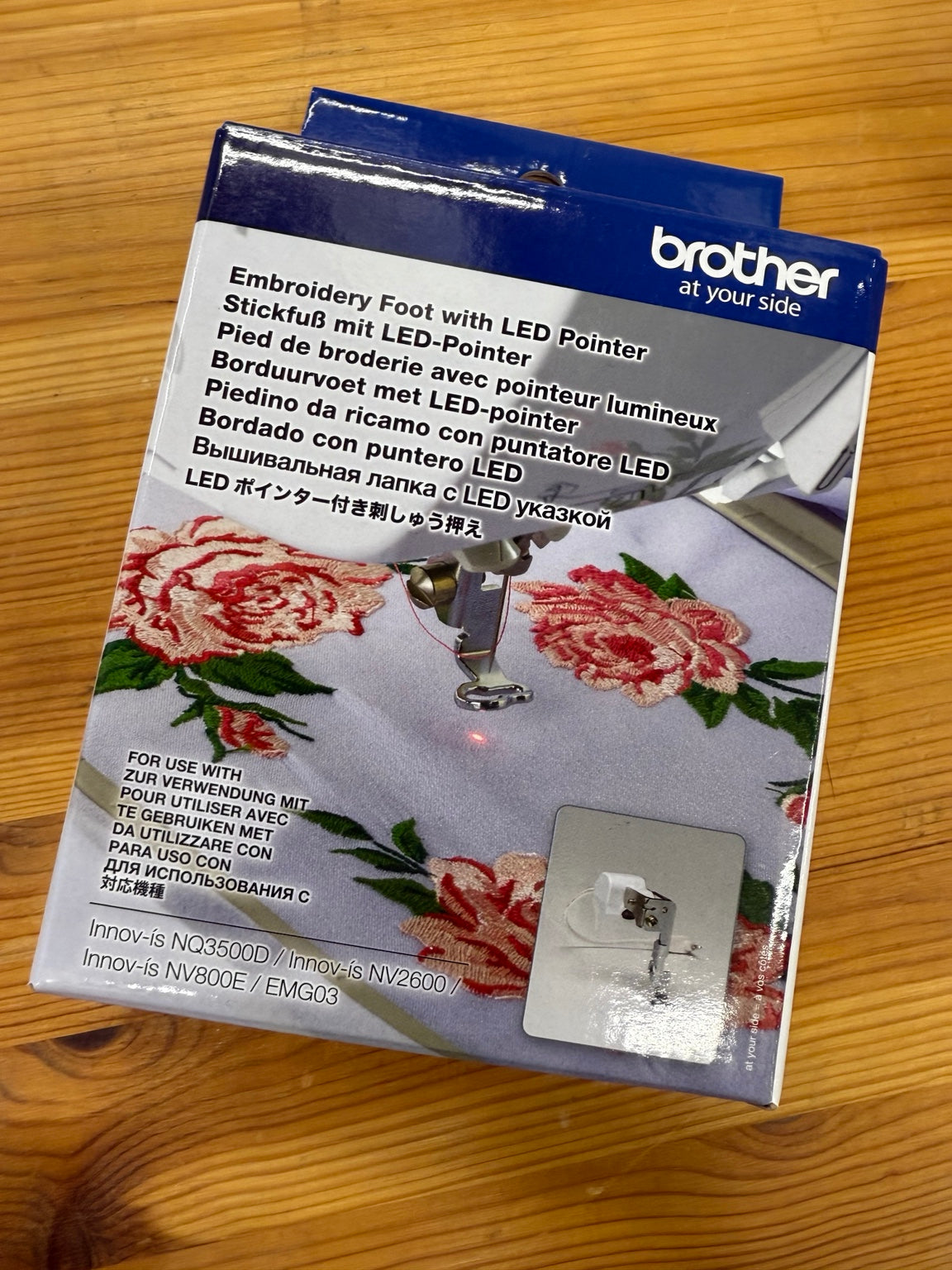 Brother FLED2 LED embroidery foot packaging