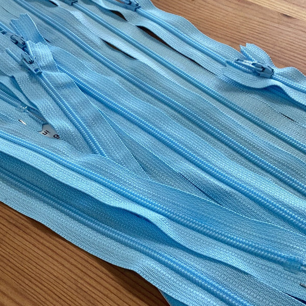 YKK Nylon Dress and Skirt Zip 18cm 7inch (26) ZS3\K11