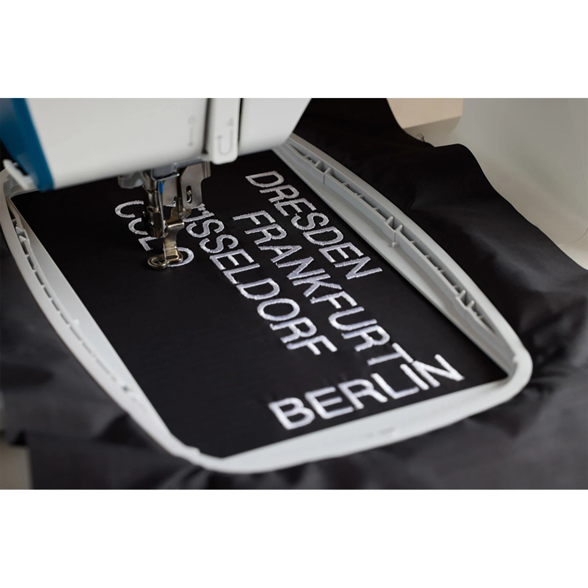 PFAFF creative expect 350 Sewing & Embroidery Machine