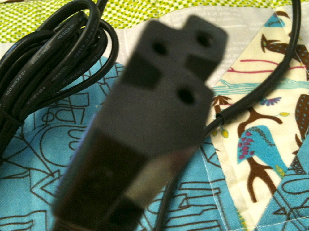 YDK Solid Fitting Foot Control & UK Lead – connector reference