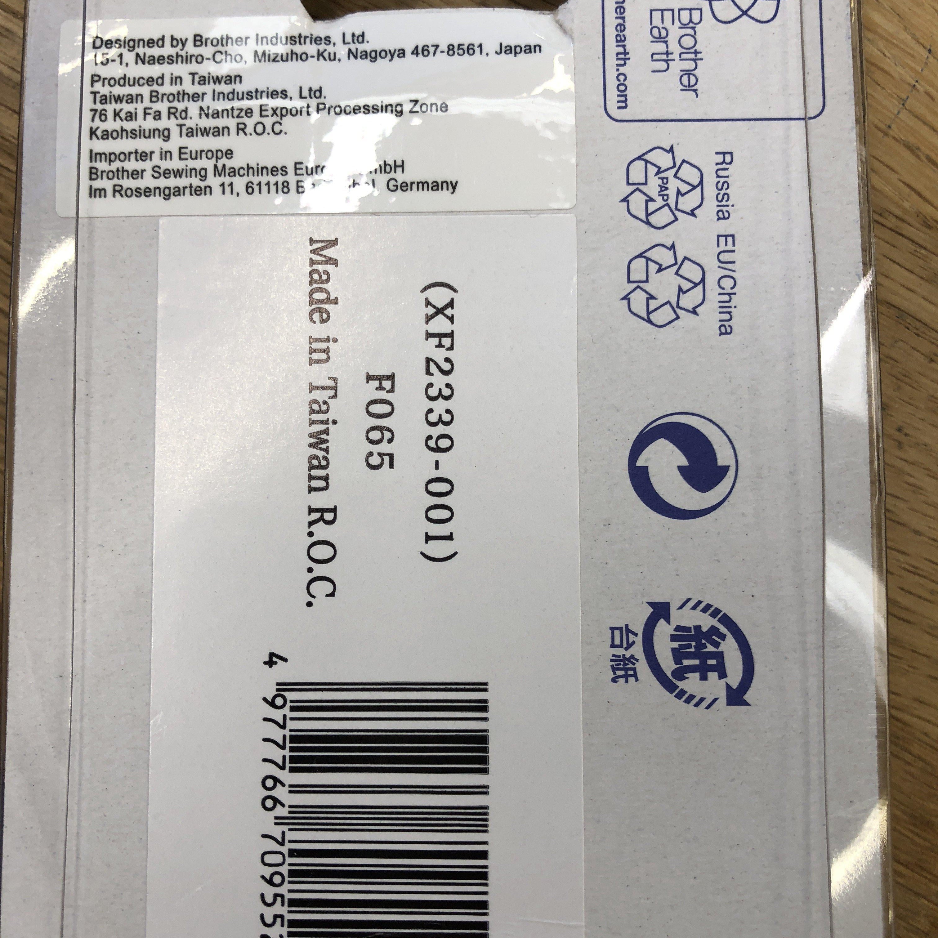 Brother Stitch in the Ditch Foot Brother Sewing Feet - Fabric Mouse