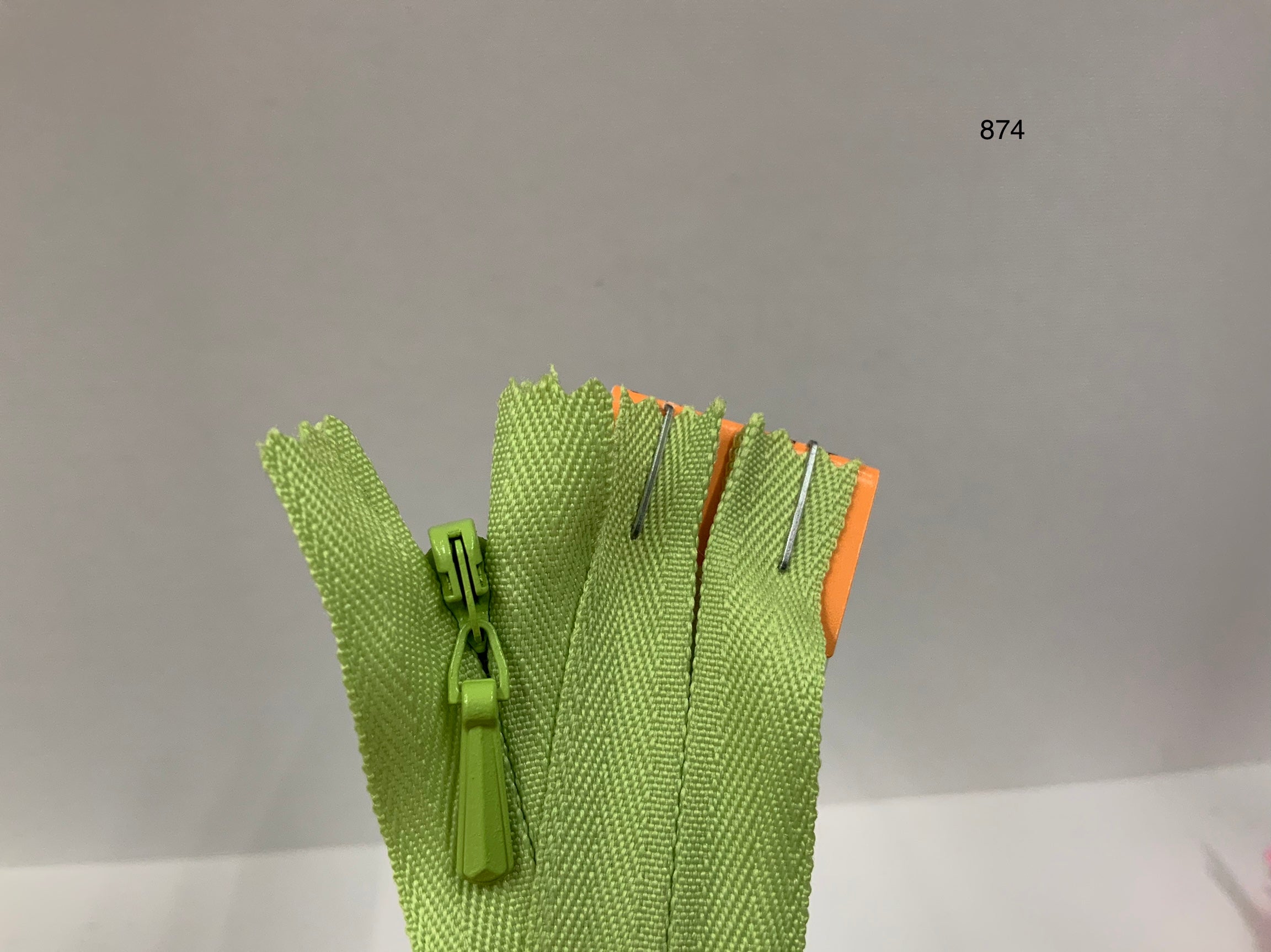 YKK Concealed Zipper 16 inc 41cm Lime (874)