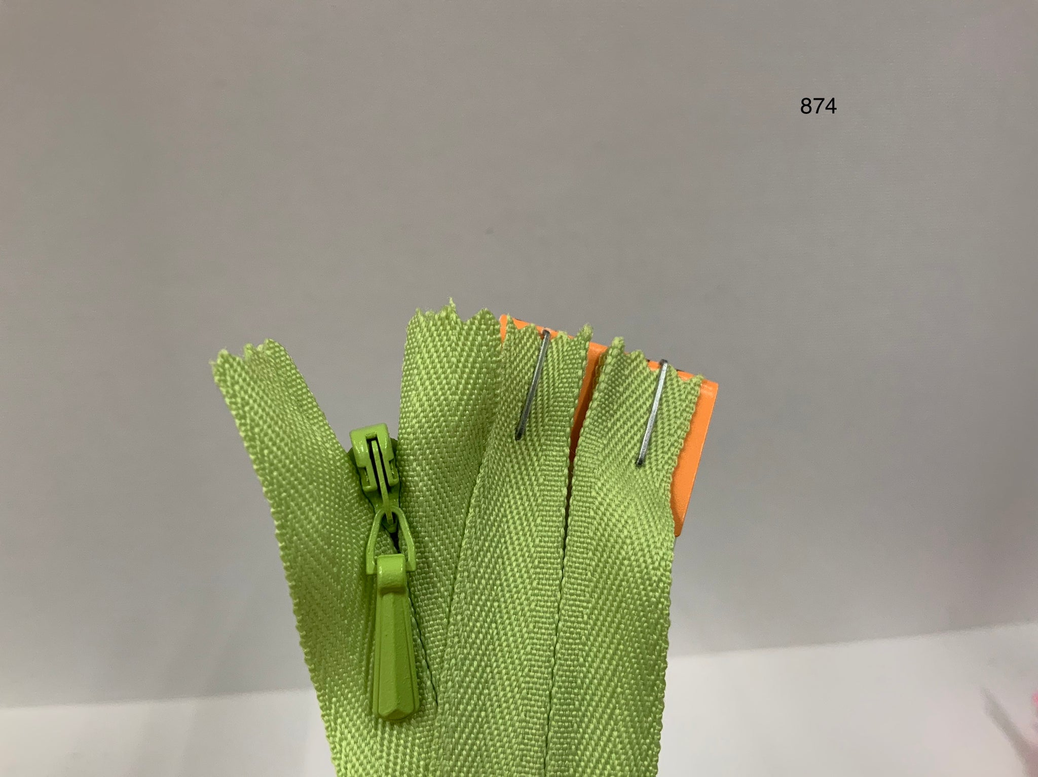 YKK Concealed Zipper 16 inc 41cm Lime (874)