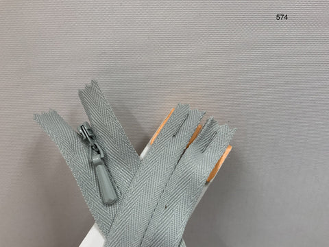 YKK Concealed / Invisible Zipper 9 inch 23cm (574) ZS3\AB2