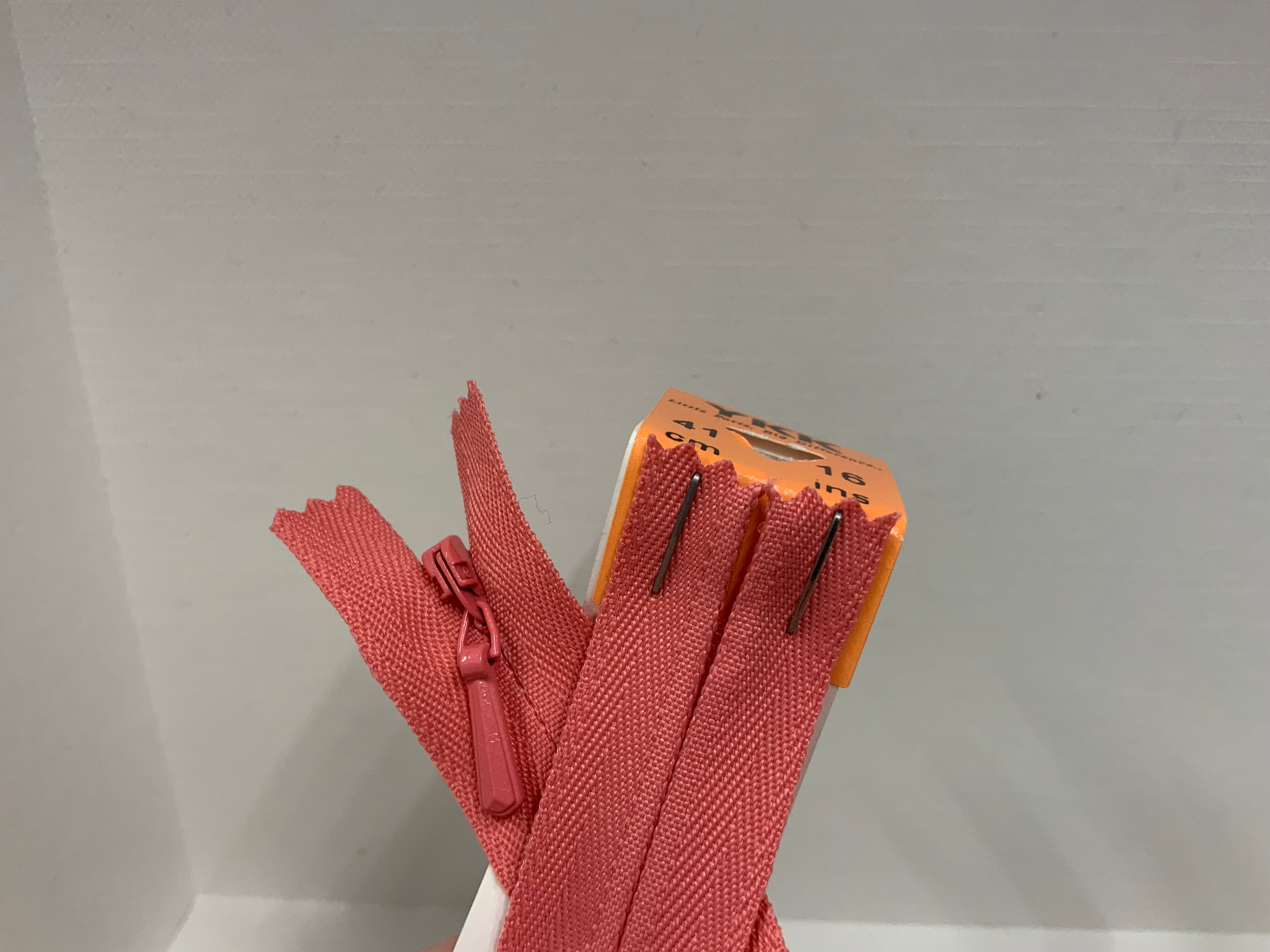 YKK Concealed / Invisible Zipper 8 inch 20cm Coral (338) ZS2\K2
