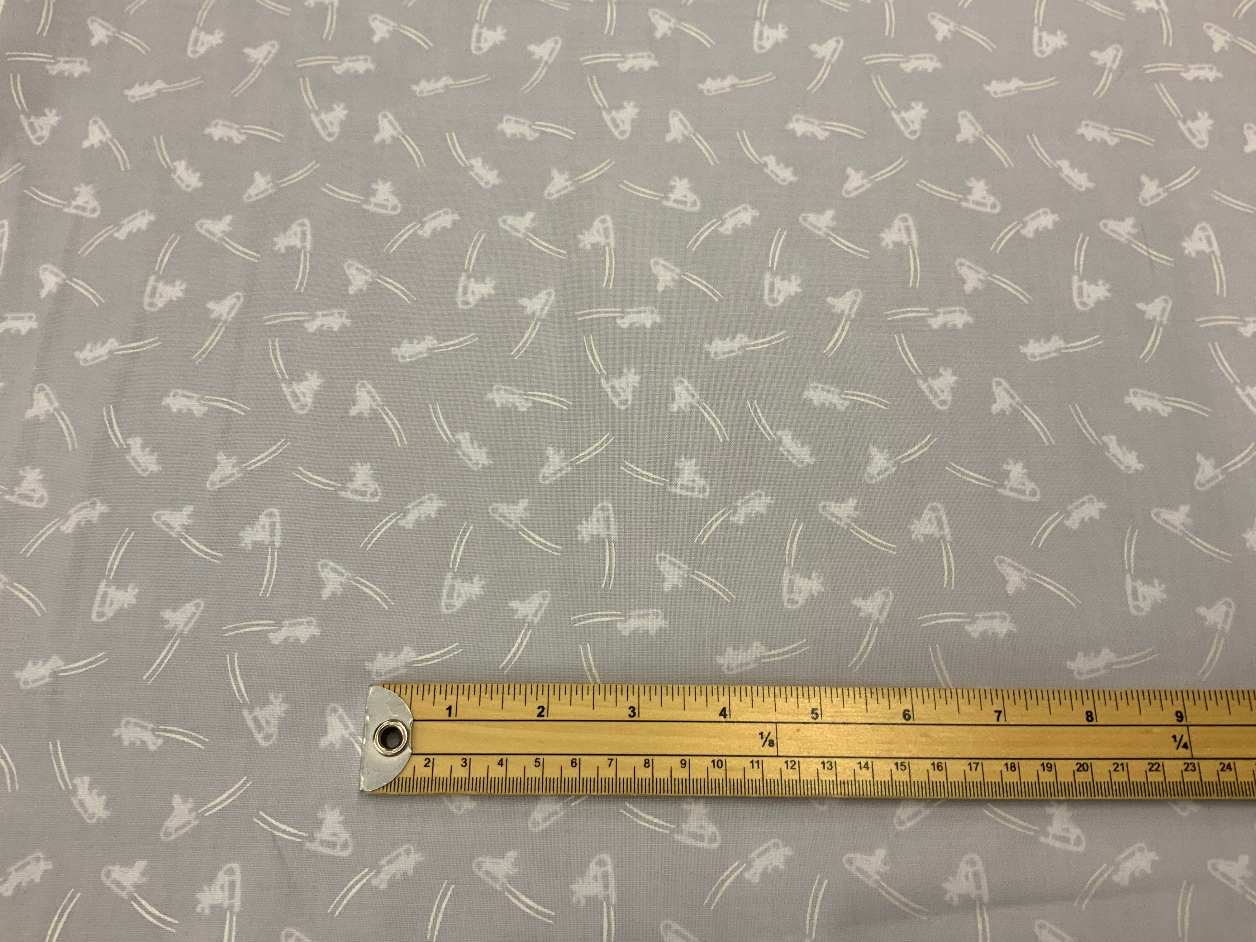 X024 Snowy Day D# C37 | Makower - 1/2 Metre
