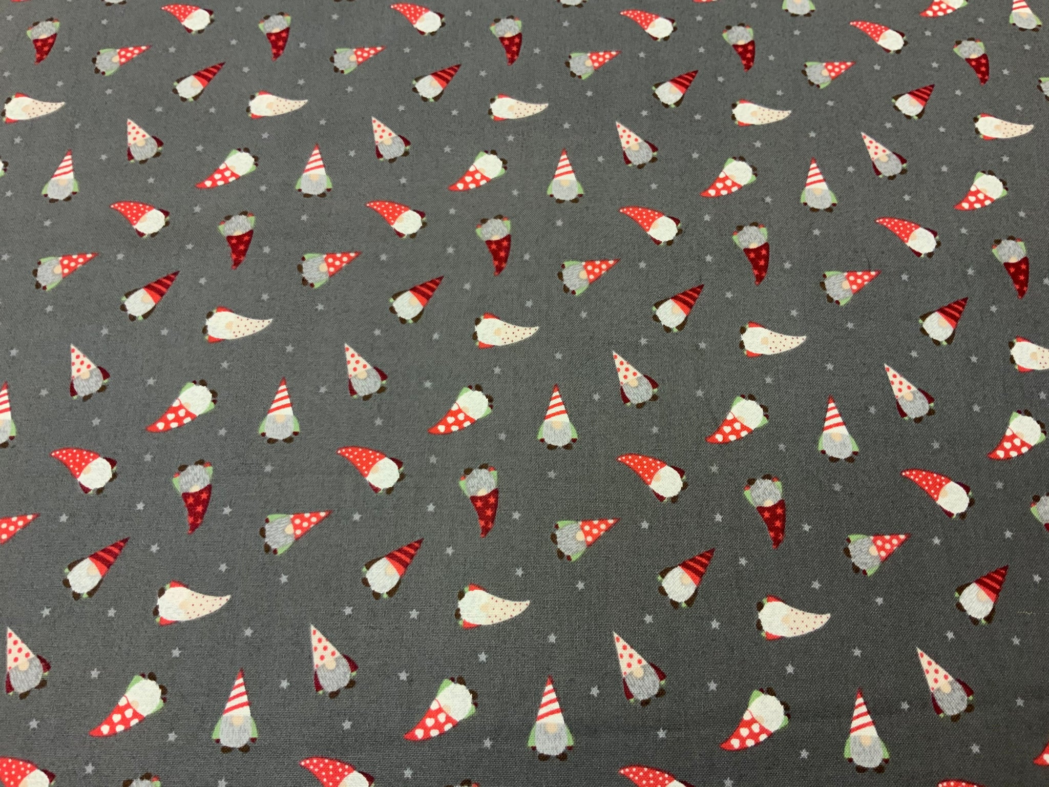 X005 Small Things - Christmas D# SMC6 | Lewis & Irene - 1/2 metre