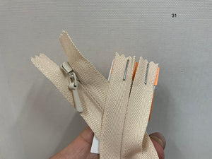 YKK Concealed Zipper / Invisible Zipper 16 inch 41cm Mushroom (031) ZS2\D1