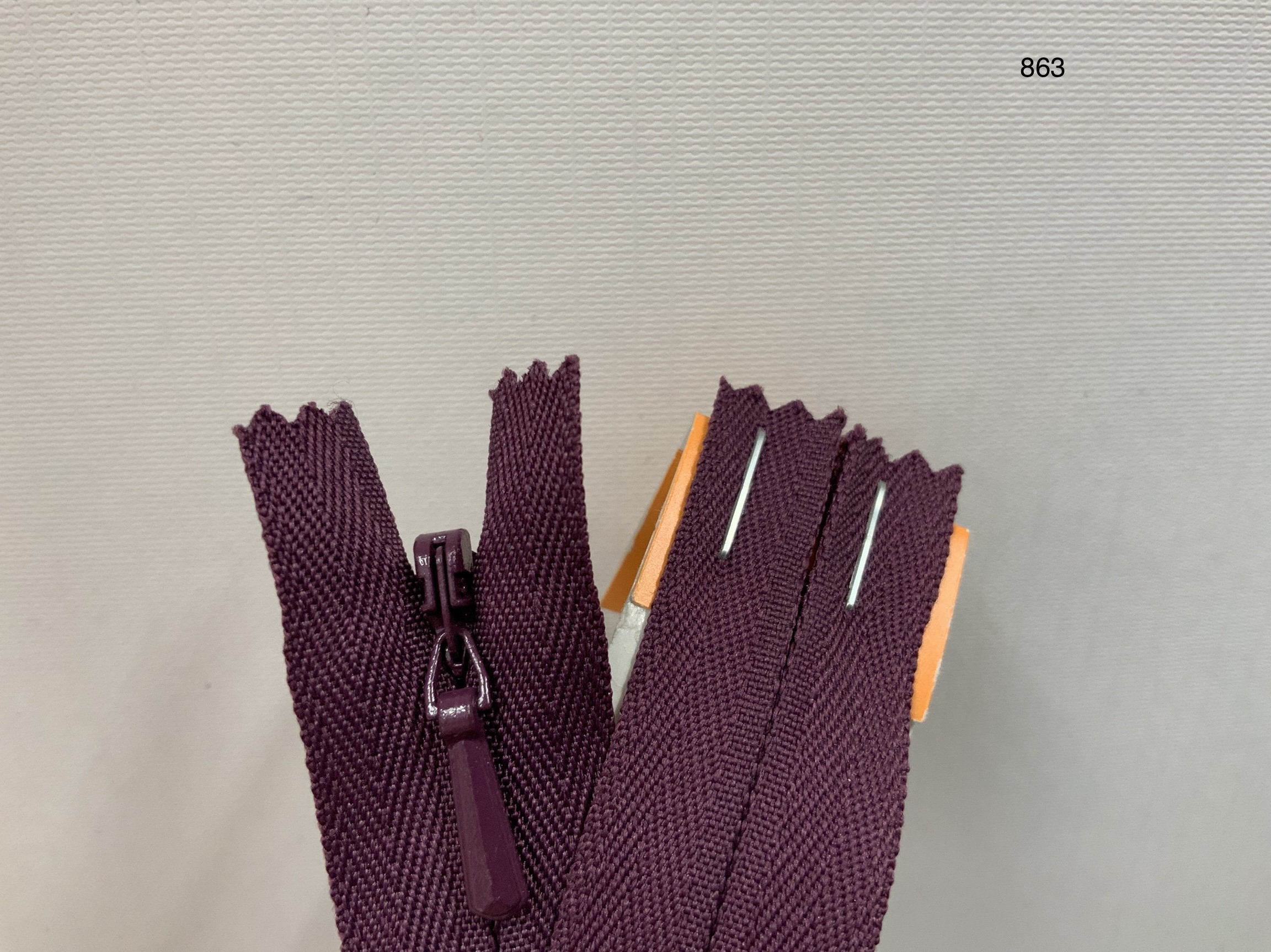 YKK Concealed / Invisible Zipper 9 inch 23cm (863) ZS3\P2