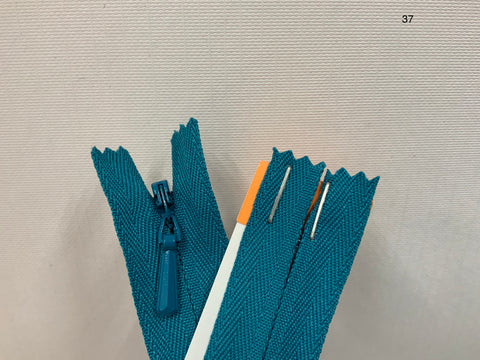 YKK Concealed Zipper / Invisible Zipper 16 inch 41cm (037) ZS2\V1