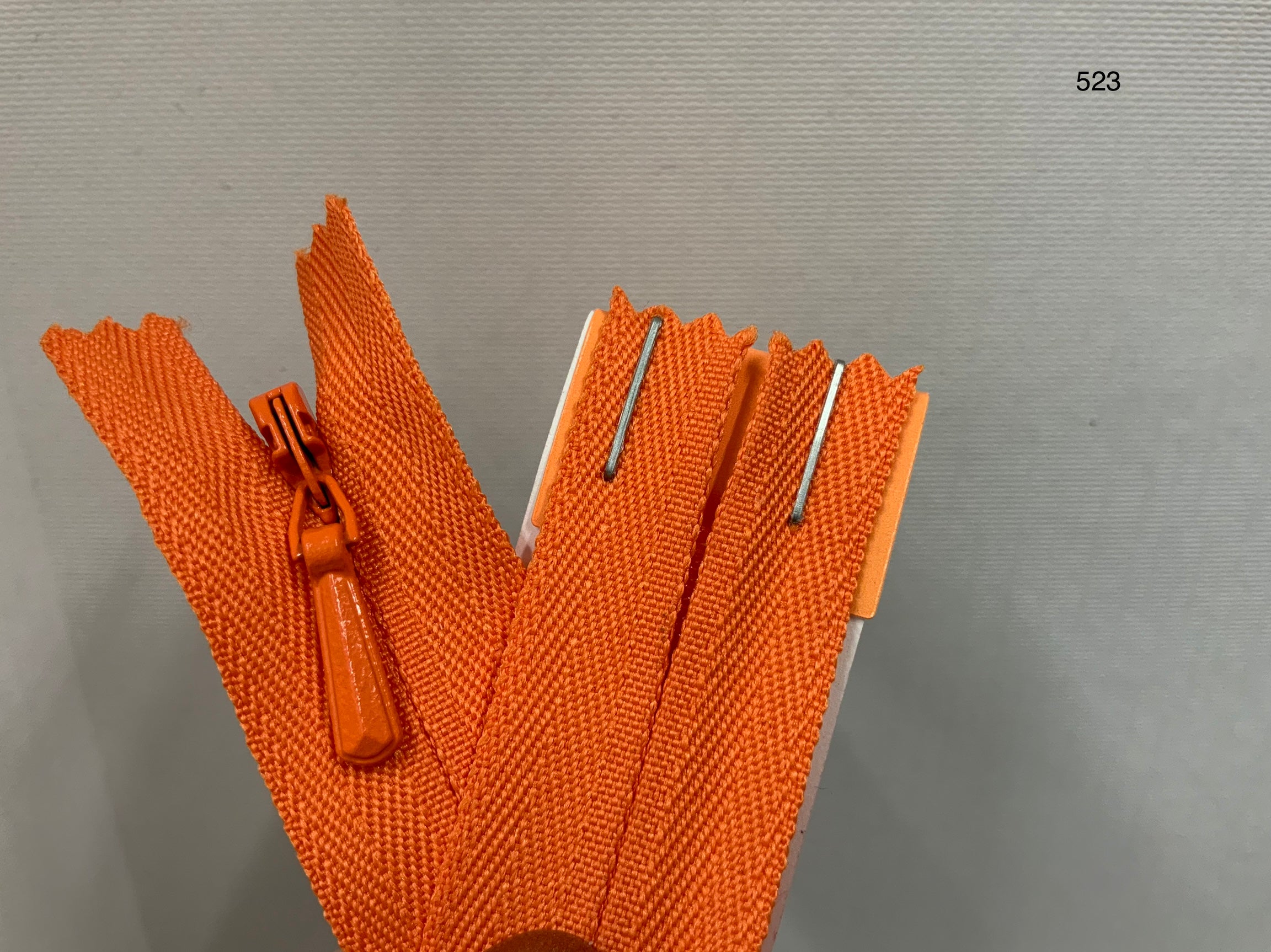 YKK Concealed / Invisible Zipper 16 inch 41cm Jaffa (523) ZS2\F1