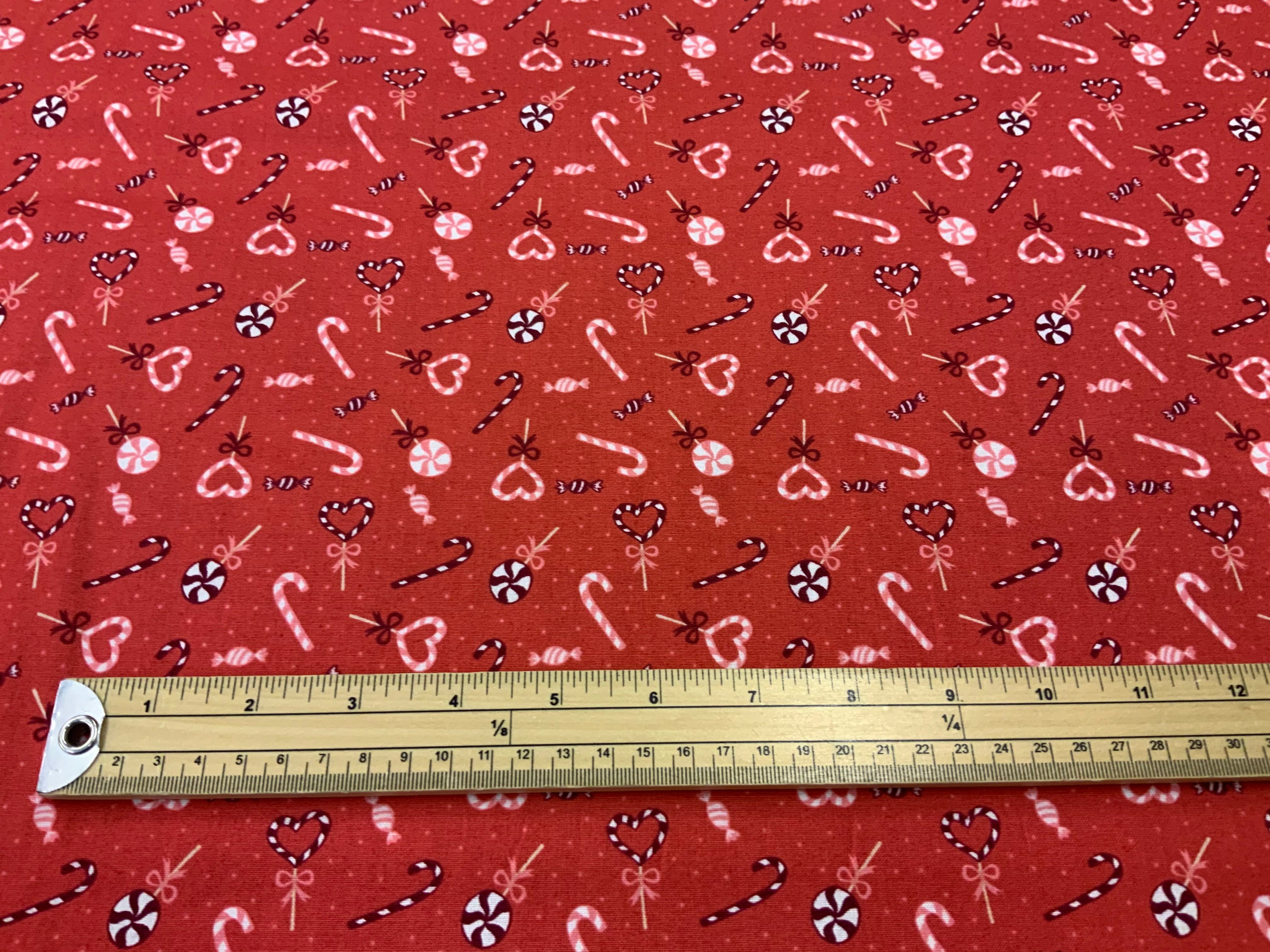 X046 Small Things - Christmas D# SMC7 | Lewis & Irene - 1/2 Metre