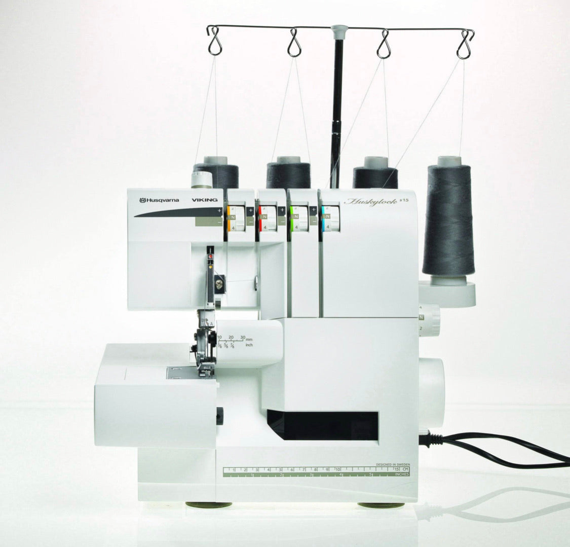 Husqvarna Viking Huskylock s15 Overlock Machine
