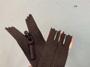 YKK Concealed Zipper / Invisible Zipper 16 inch 41cm Brown (570)