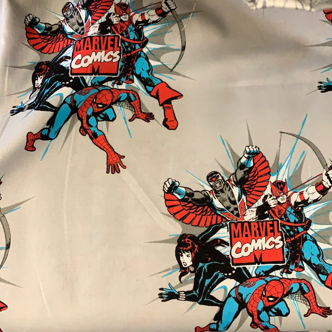 Marvel Fabric - Characters On Grey LFC15