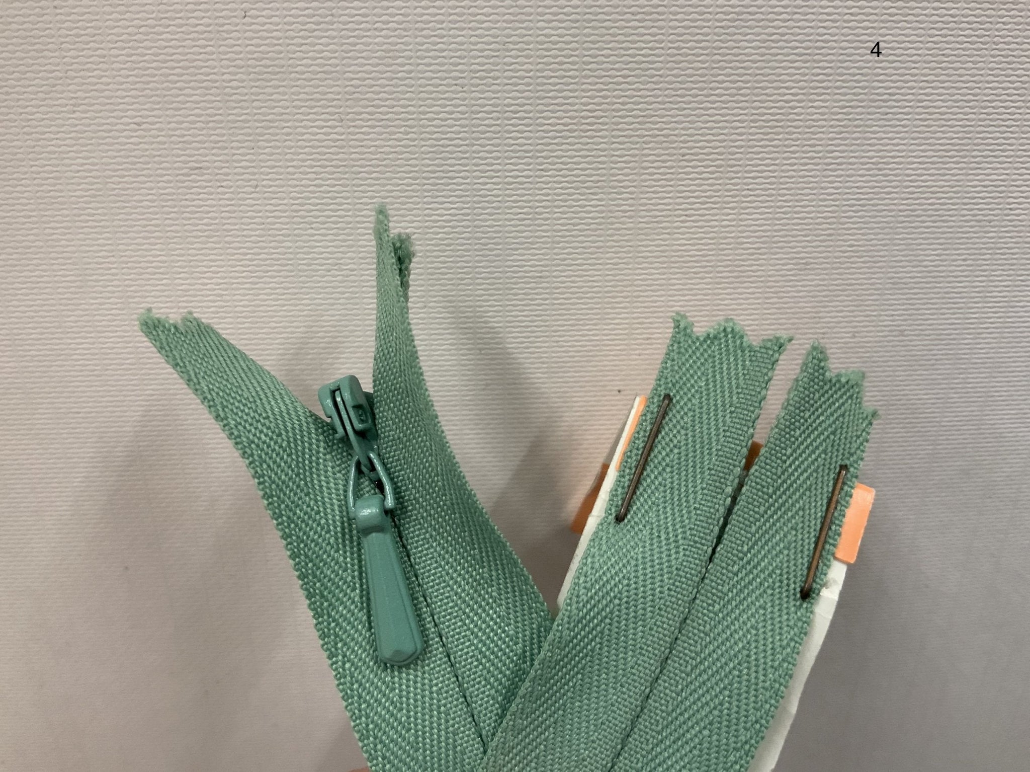 YKK Concealed / Invisible Zipper 9 inch 23cm (004) ZS3\X2