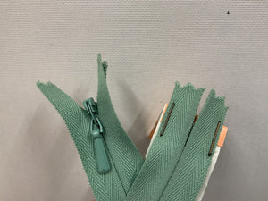 YKK Concealed / Invisible Zipper 9 inch 23cm (004) ZS3\X2