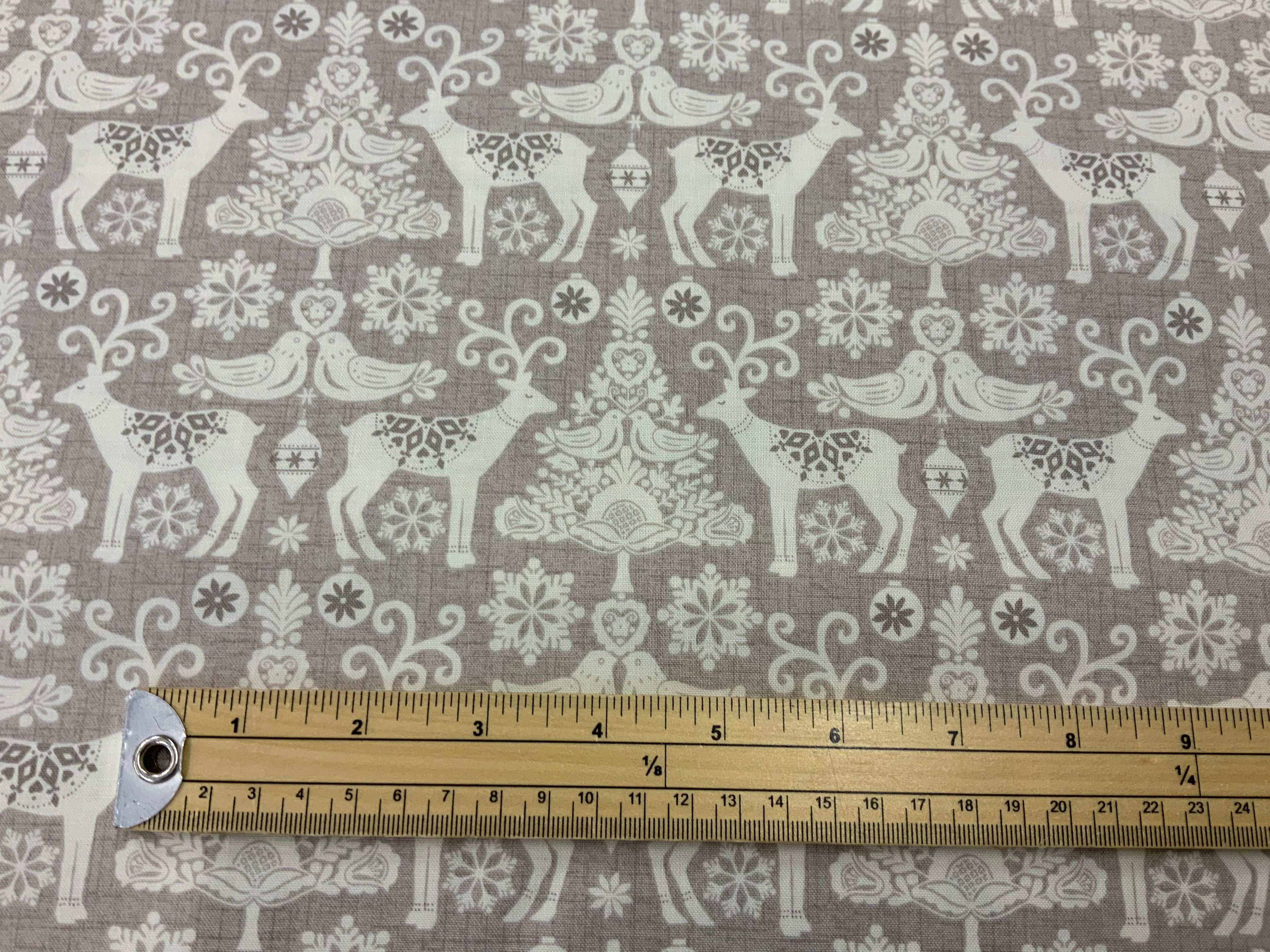 X061 1476 Scandi 2 Reindeer The Henley Studio | Makower - 1/2 Metre