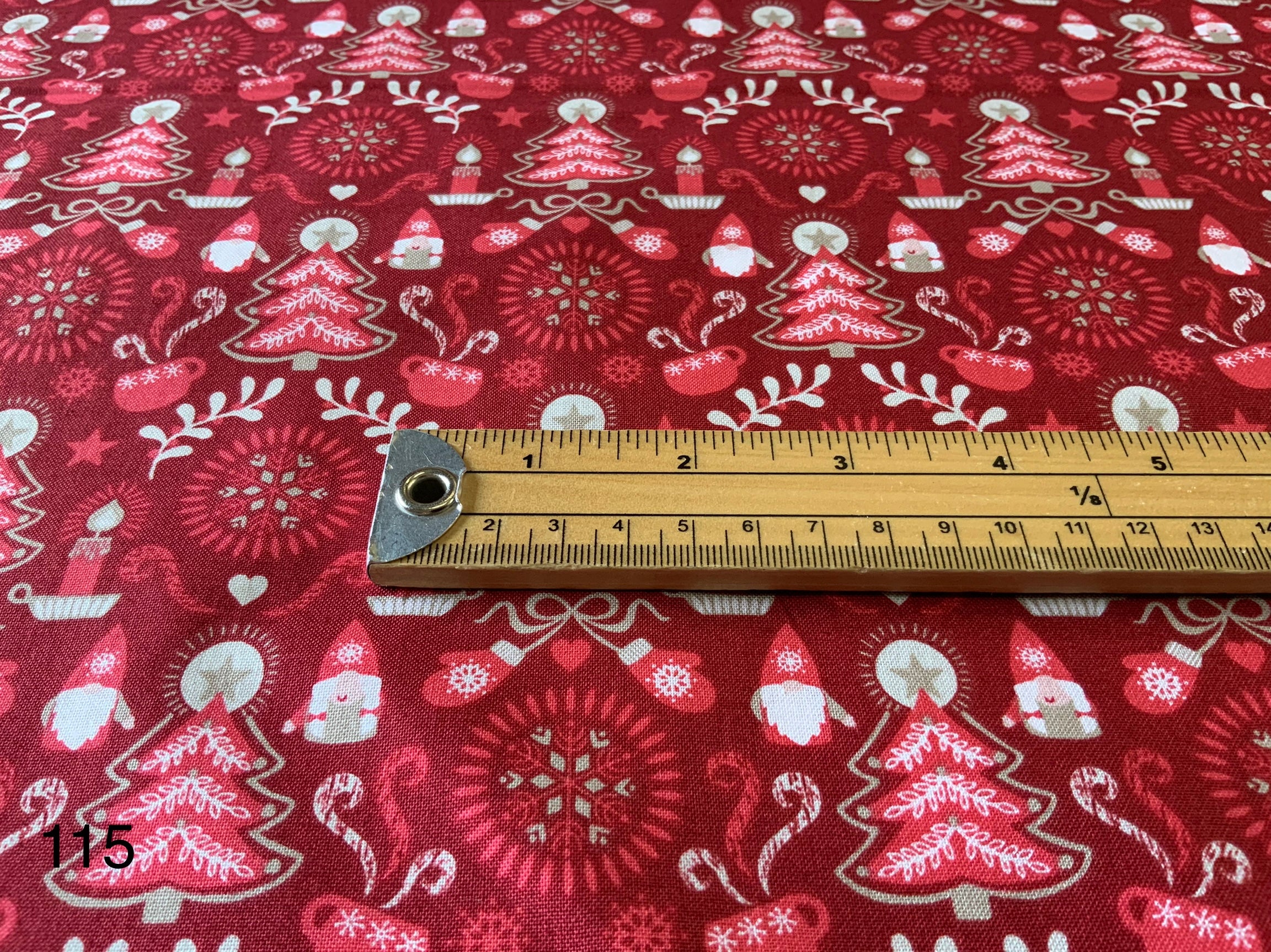 X115 Hygge Christmas D# C28 | Lewis & Irene - 1/2 metre