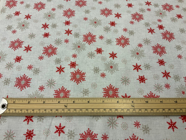 X038 1594 Scandi 3 Snowflakes The Henley Studio  | Makower - 1/2 Metre